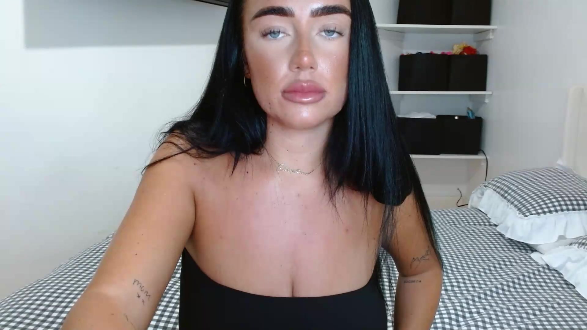 Gallery image thumbnail from ElleBloom's myfreecams stream on, 08/30/2026, 12:46 image 3 of 20