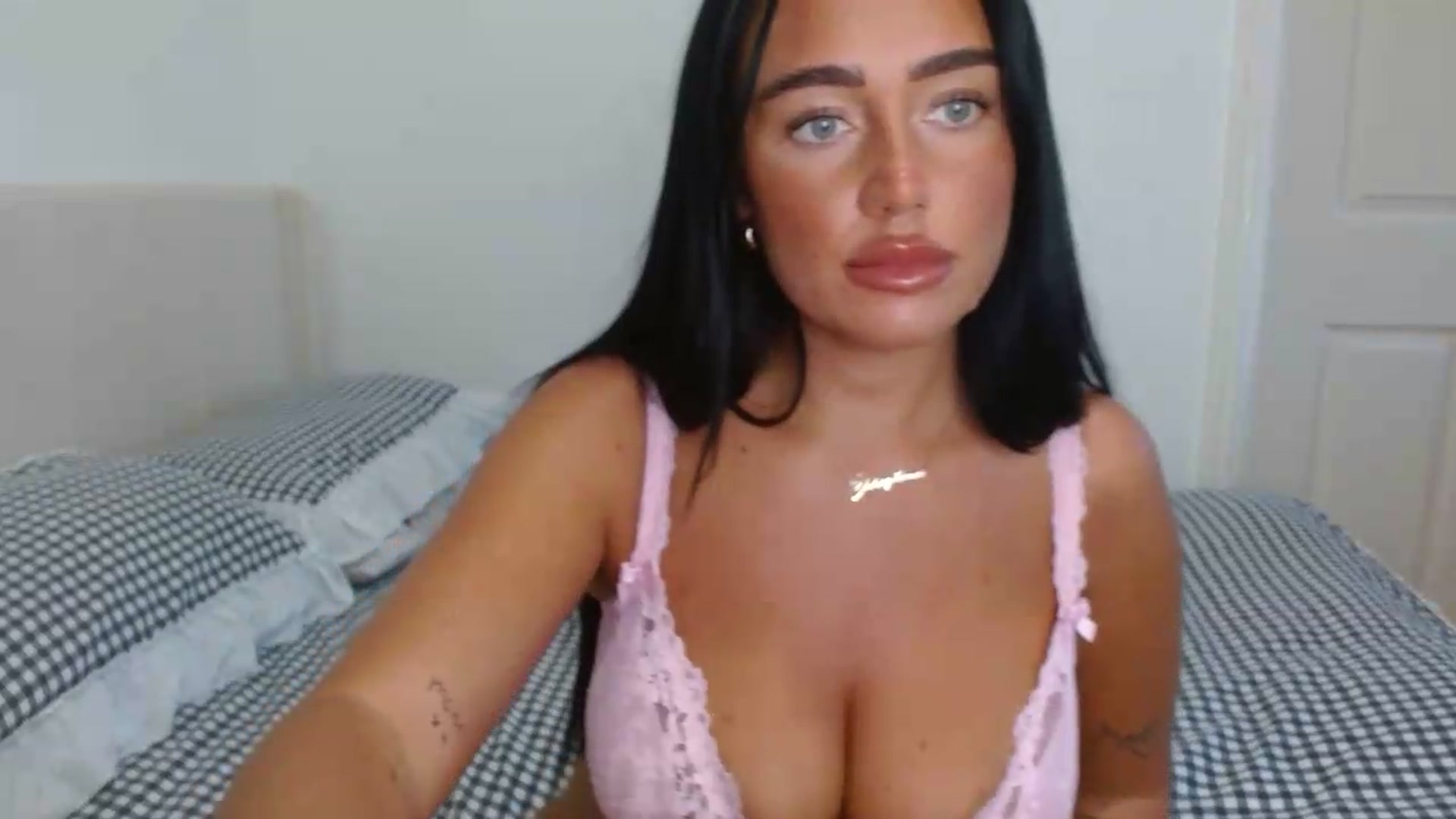 Gallery image thumbnail from ElleBloom's myfreecams stream on, 09/13/2026, 15:30 image 4 of 20