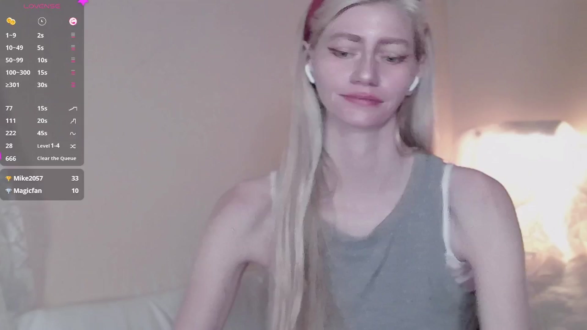Gallery image thumbnail from ElleGb's myfreecams stream on, 10/05/2025, 09:58 image 8 of 20