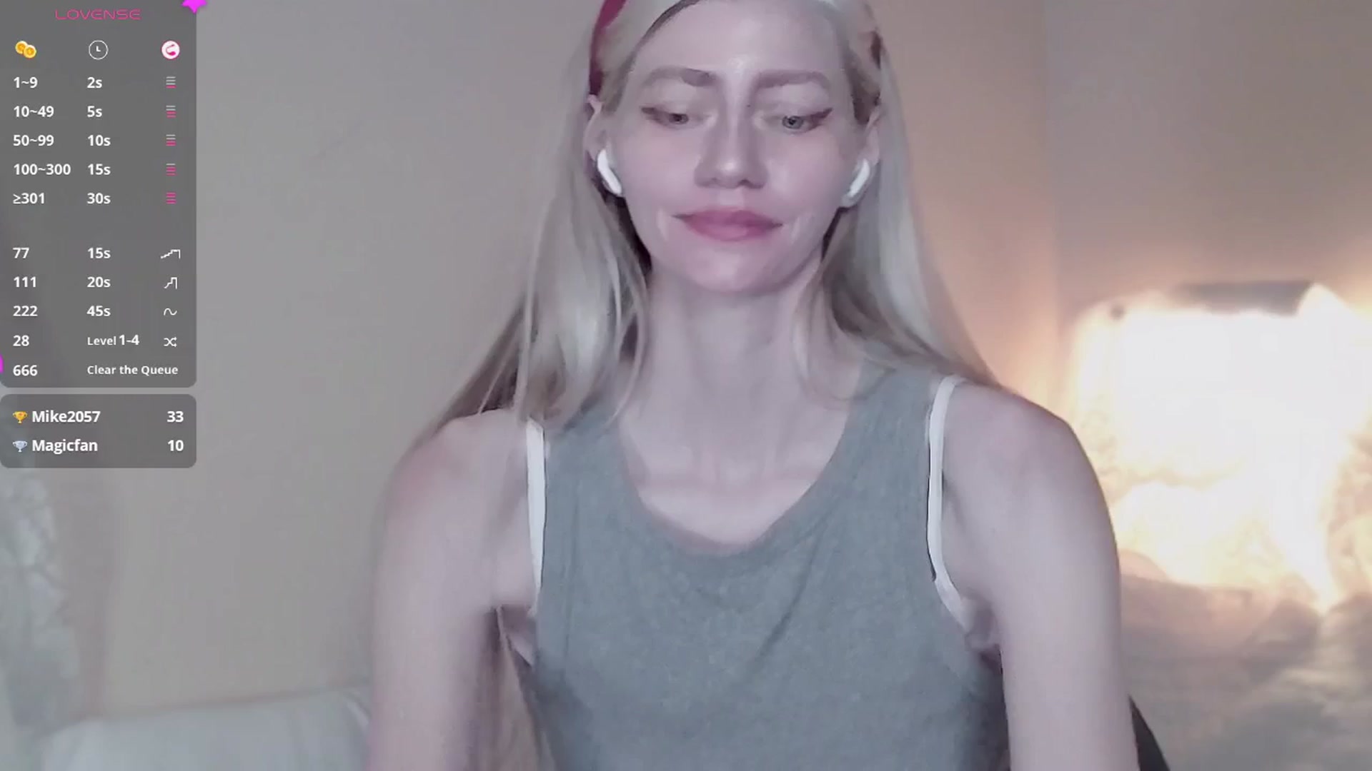 Gallery image thumbnail from ElleGb's myfreecams stream on, 10/05/2025, 09:58 image 16 of 20