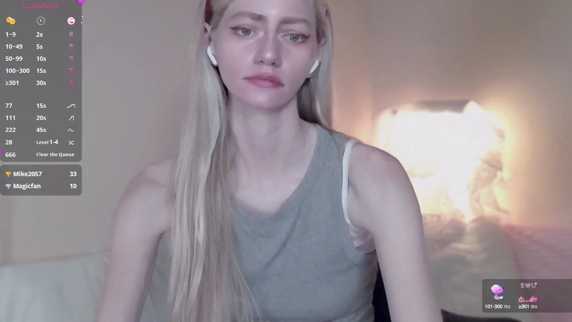 Gallery image thumbnail from ElleGb's myfreecams stream on, 10/05/2025, 09:58 image 3 of 20