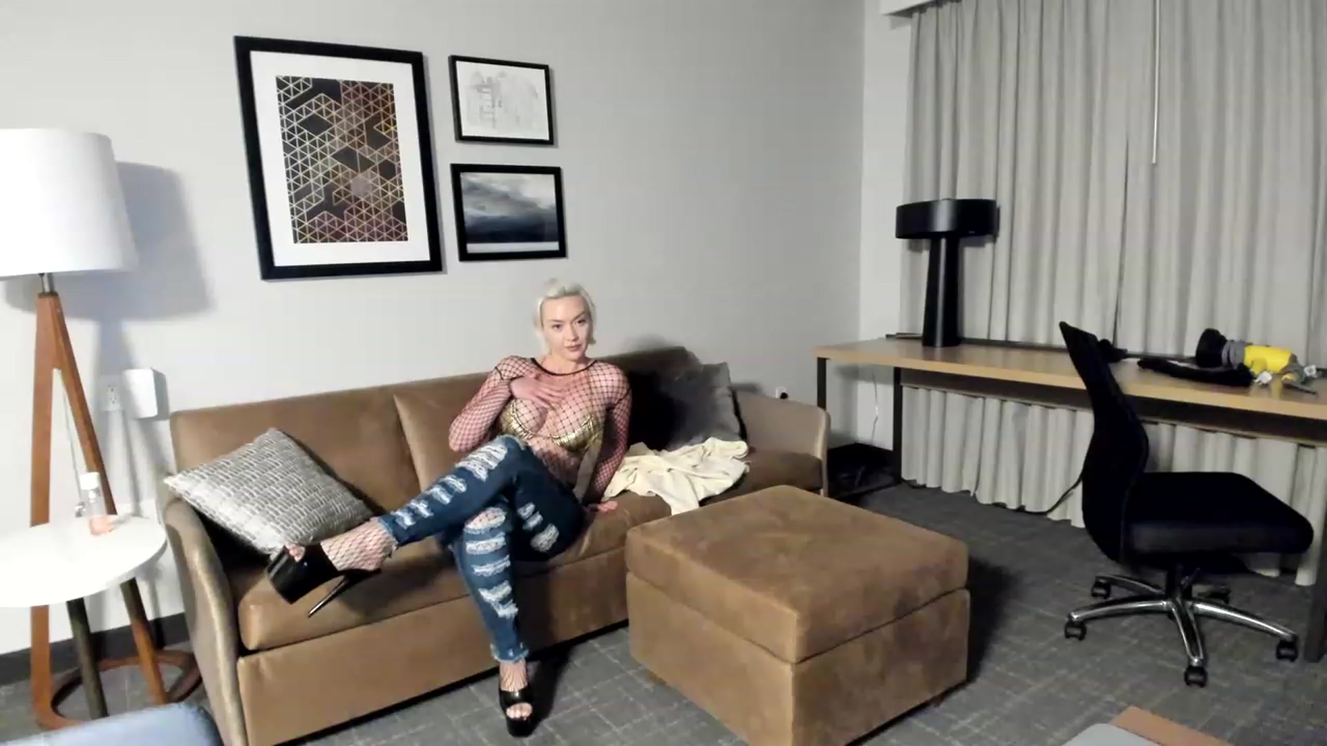 Gallery image thumbnail from ElleJaye88's myfreecams stream on, 04/14/2023, 09:37 image 4 of 20