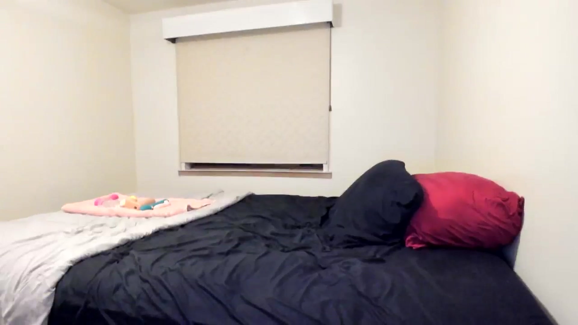 Gallery image thumbnail from ElleJaye88's myfreecams stream on, 09/06/2023, 09:37 image 19 of 20