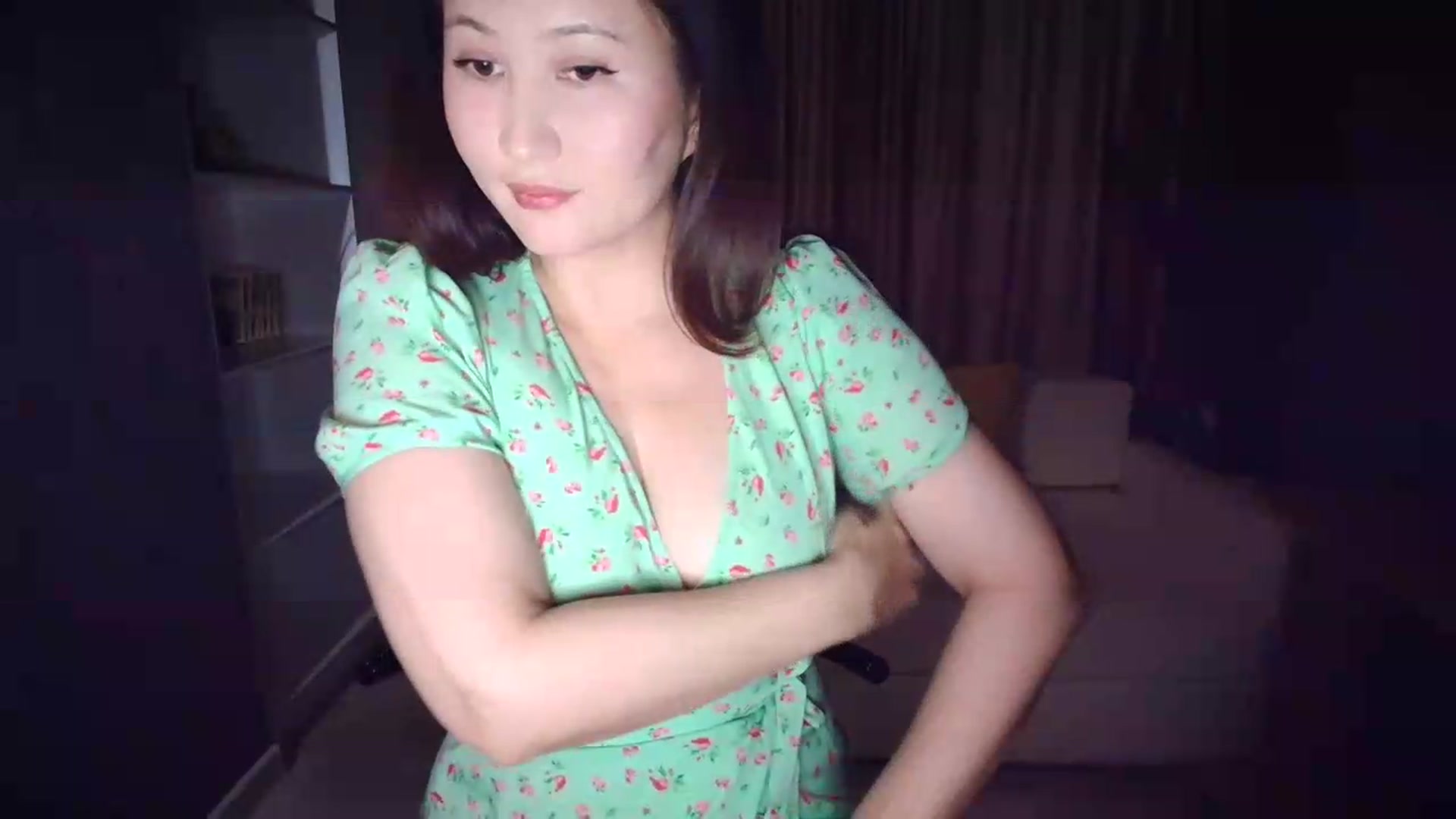 Gallery image thumbnail from ElleMfc's myfreecams stream on, 08/17/2026, 19:30 image 15 of 20