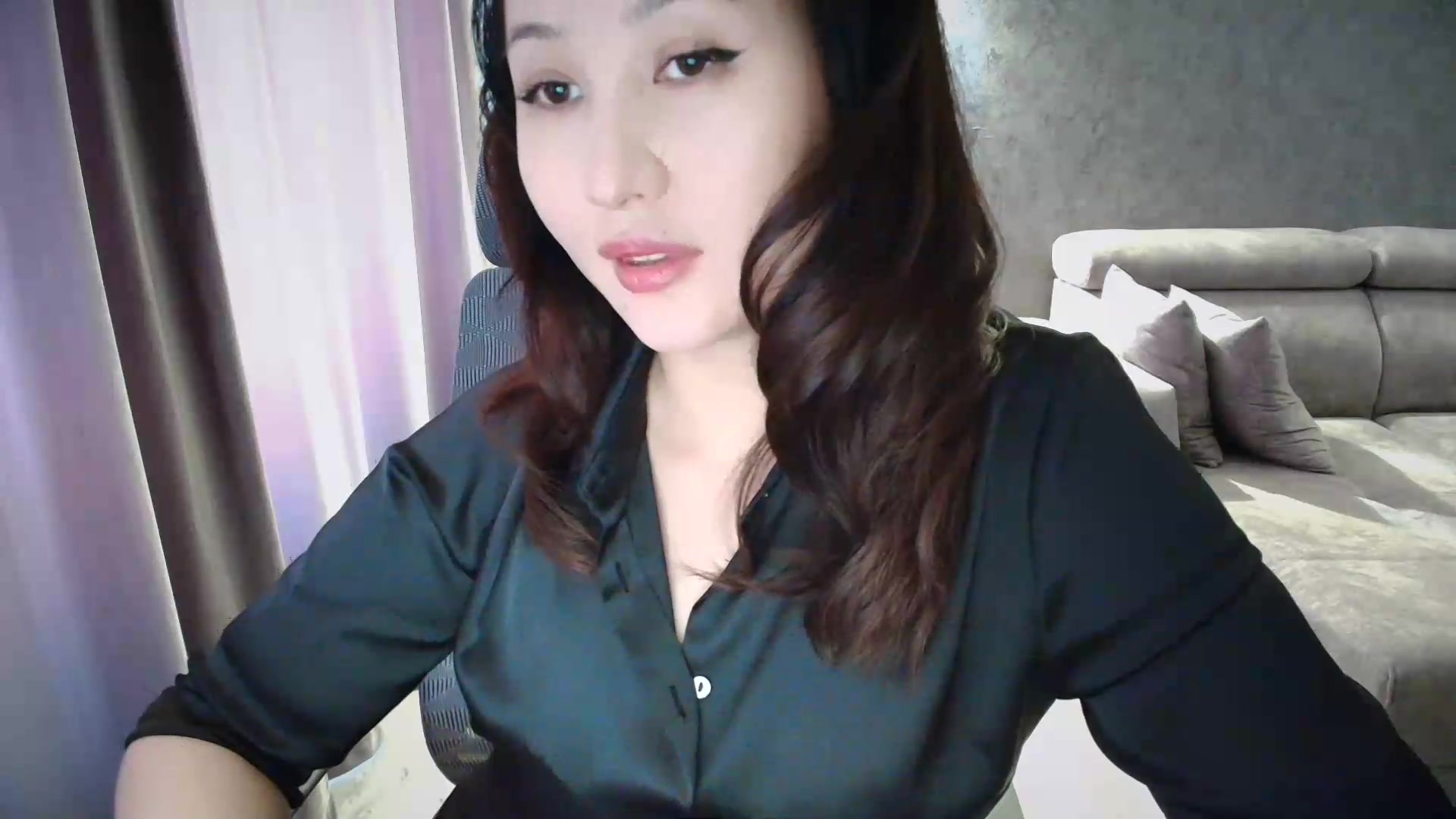 Gallery image thumbnail from ElleMfc's myfreecams stream on, 08/19/2026, 05:51 image 12 of 20