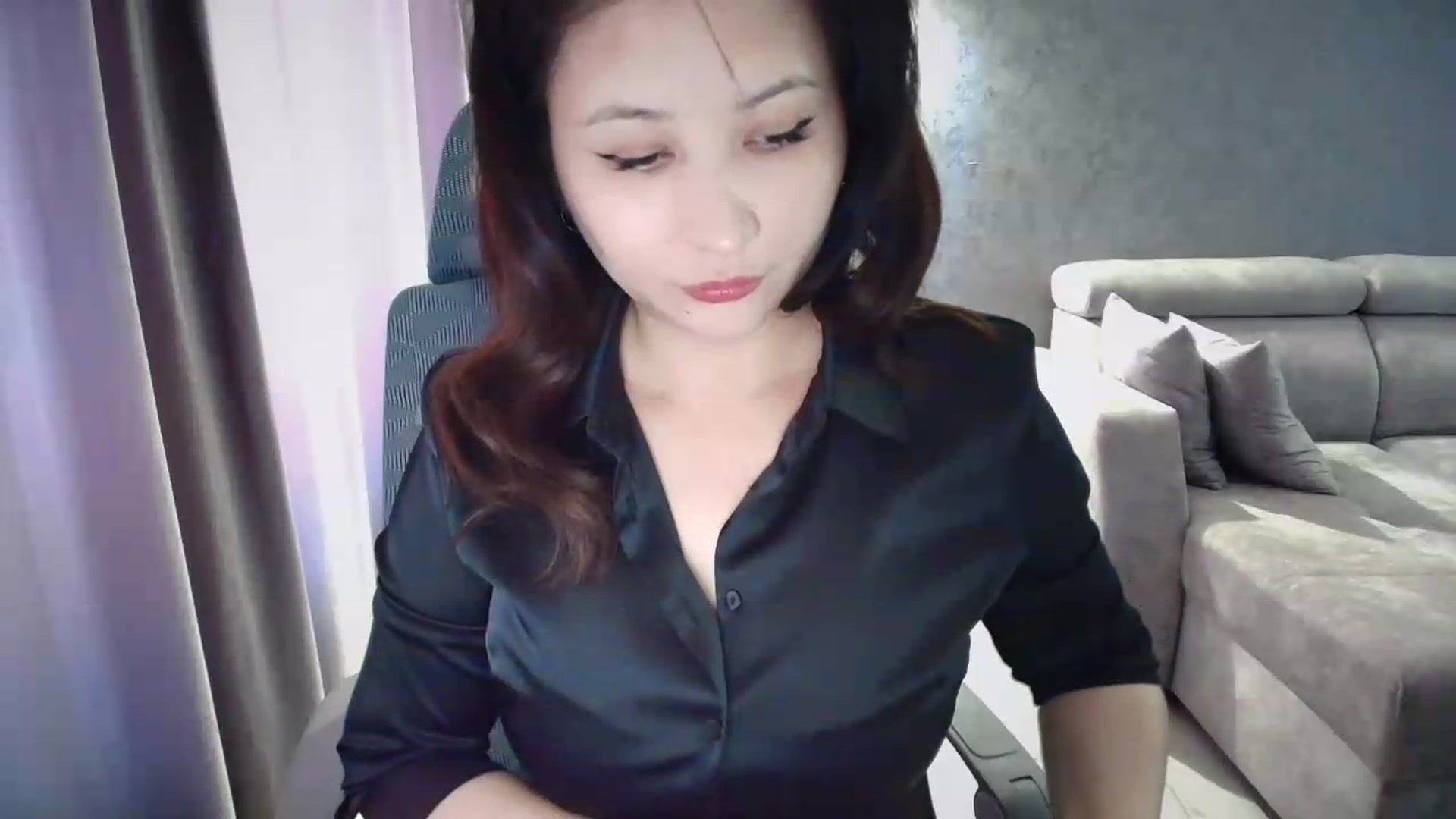 Gallery image thumbnail from ElleMfc's myfreecams stream on, 08/19/2026, 05:51 image 6 of 20