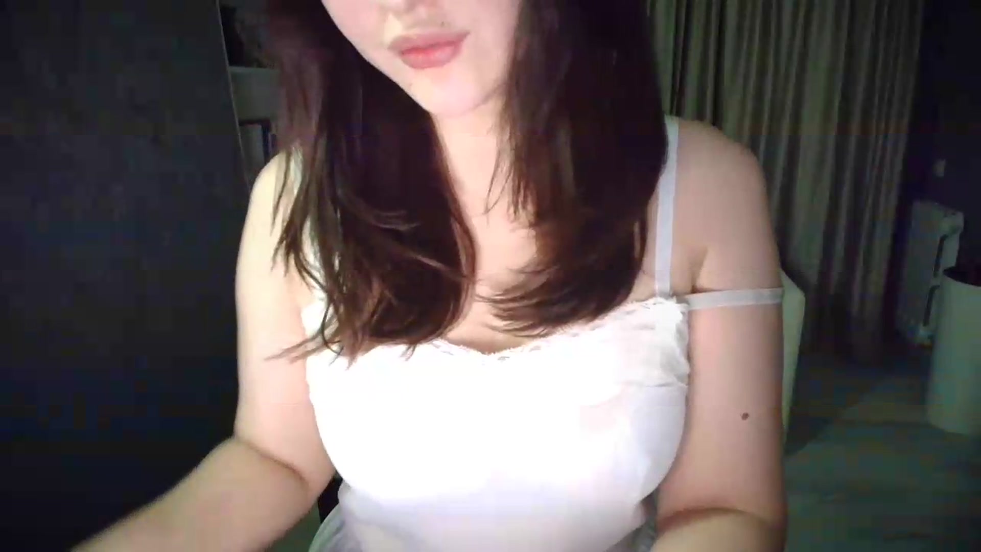 Gallery image thumbnail from ElleMfc's myfreecams stream on, 08/22/2026, 19:11 image 3 of 20