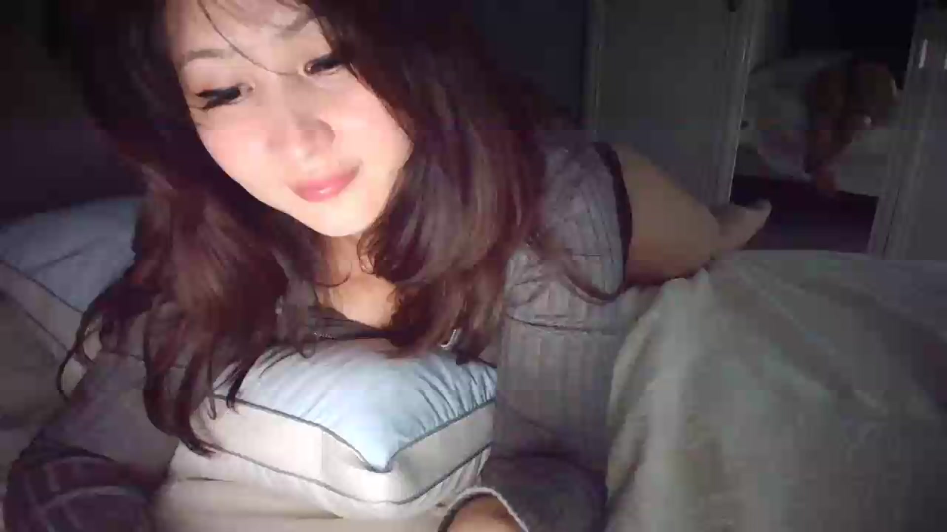 Gallery image thumbnail from ElleMfc's myfreecams stream on, 08/26/2026, 20:10 image 2 of 20