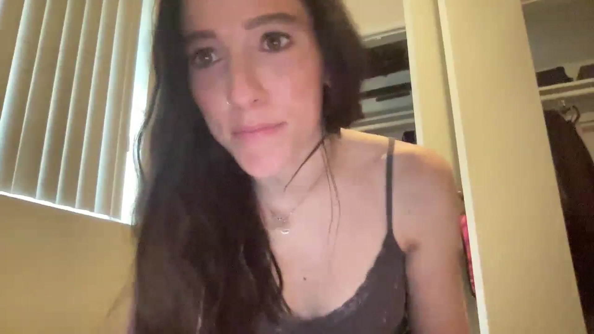 Gallery image thumbnail from Ellebabe's myfreecams stream on, 01/03/2024, 21:57 image 18 of 20