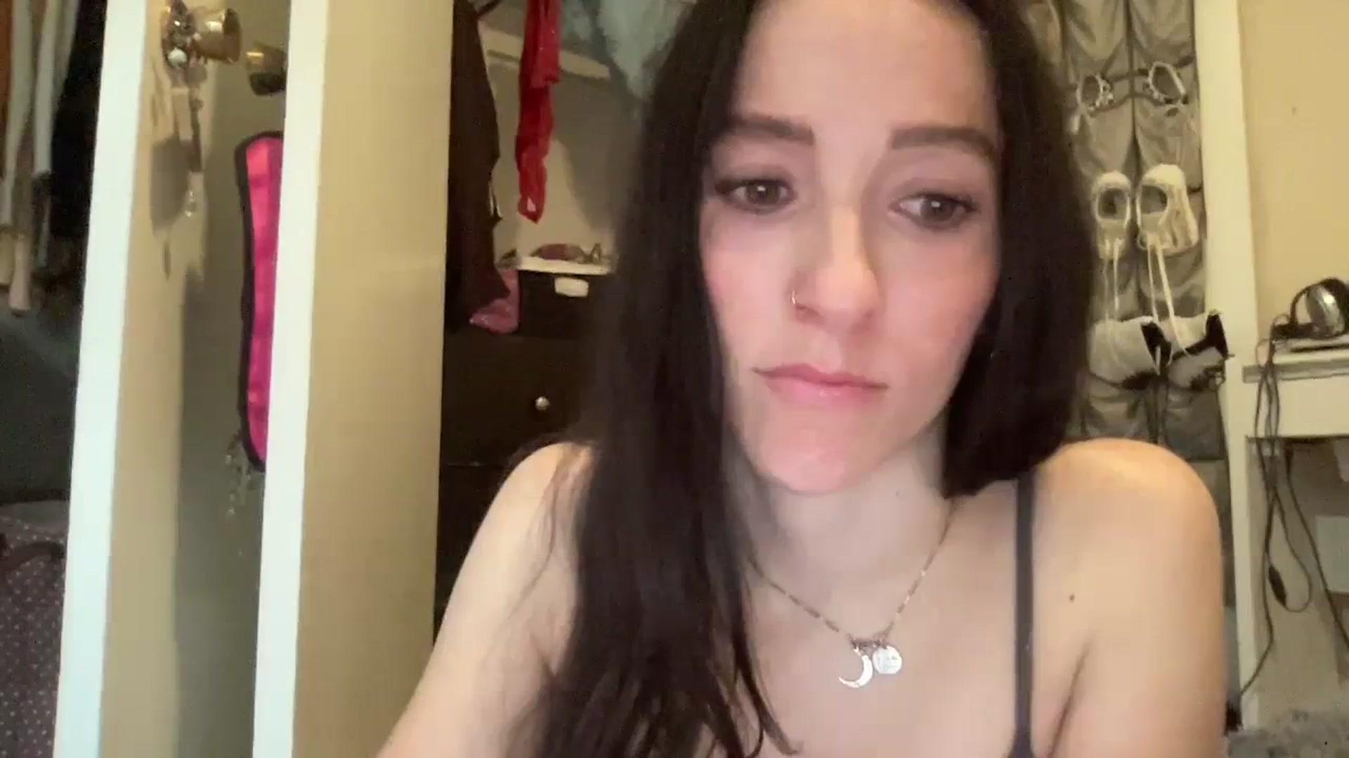 Gallery image thumbnail from Ellebabe's myfreecams stream on, 01/03/2024, 21:57 image 3 of 20