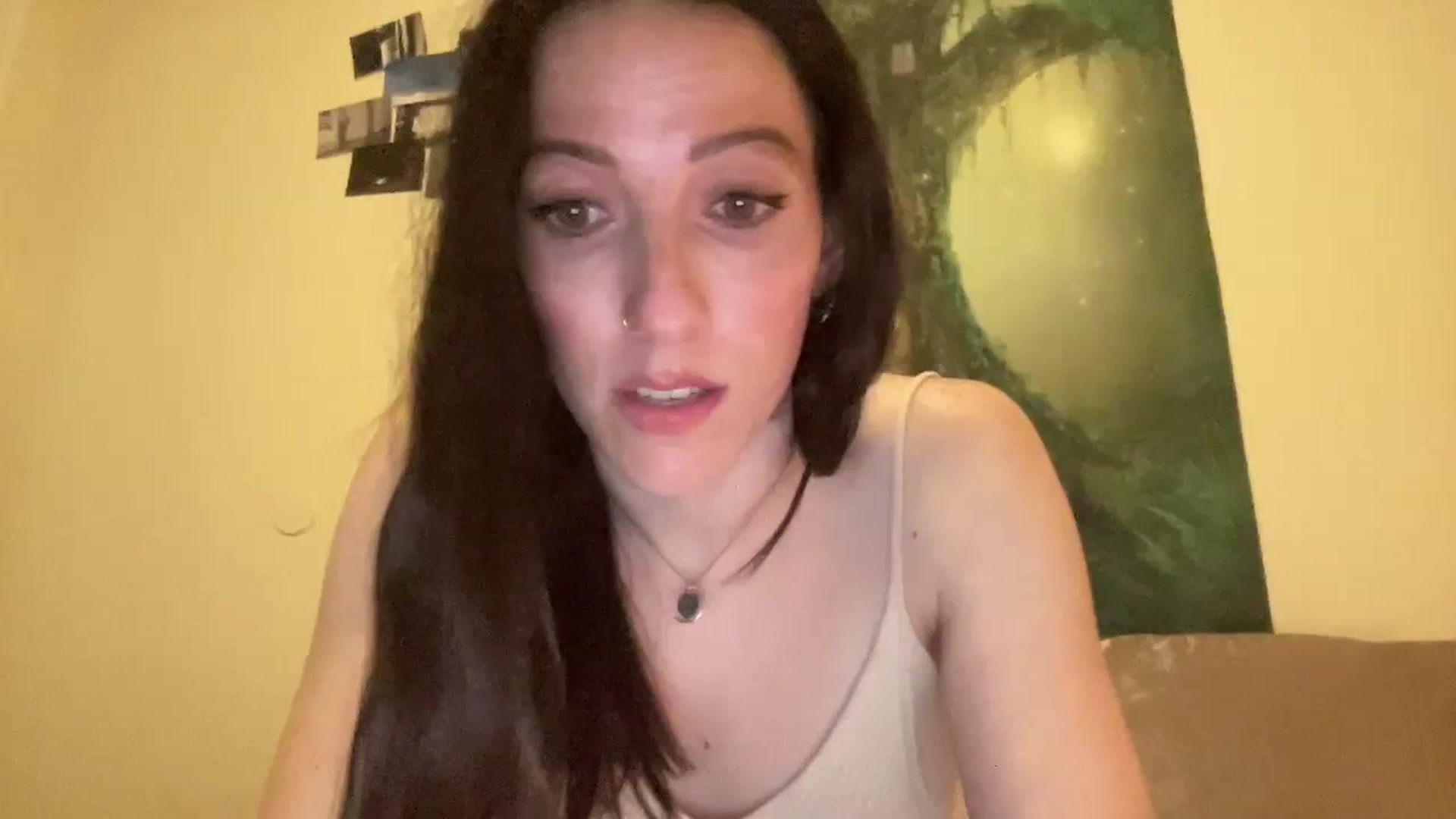 Gallery image thumbnail from Ellebabe's myfreecams stream on, 01/05/2024, 07:56 image 1 of 20