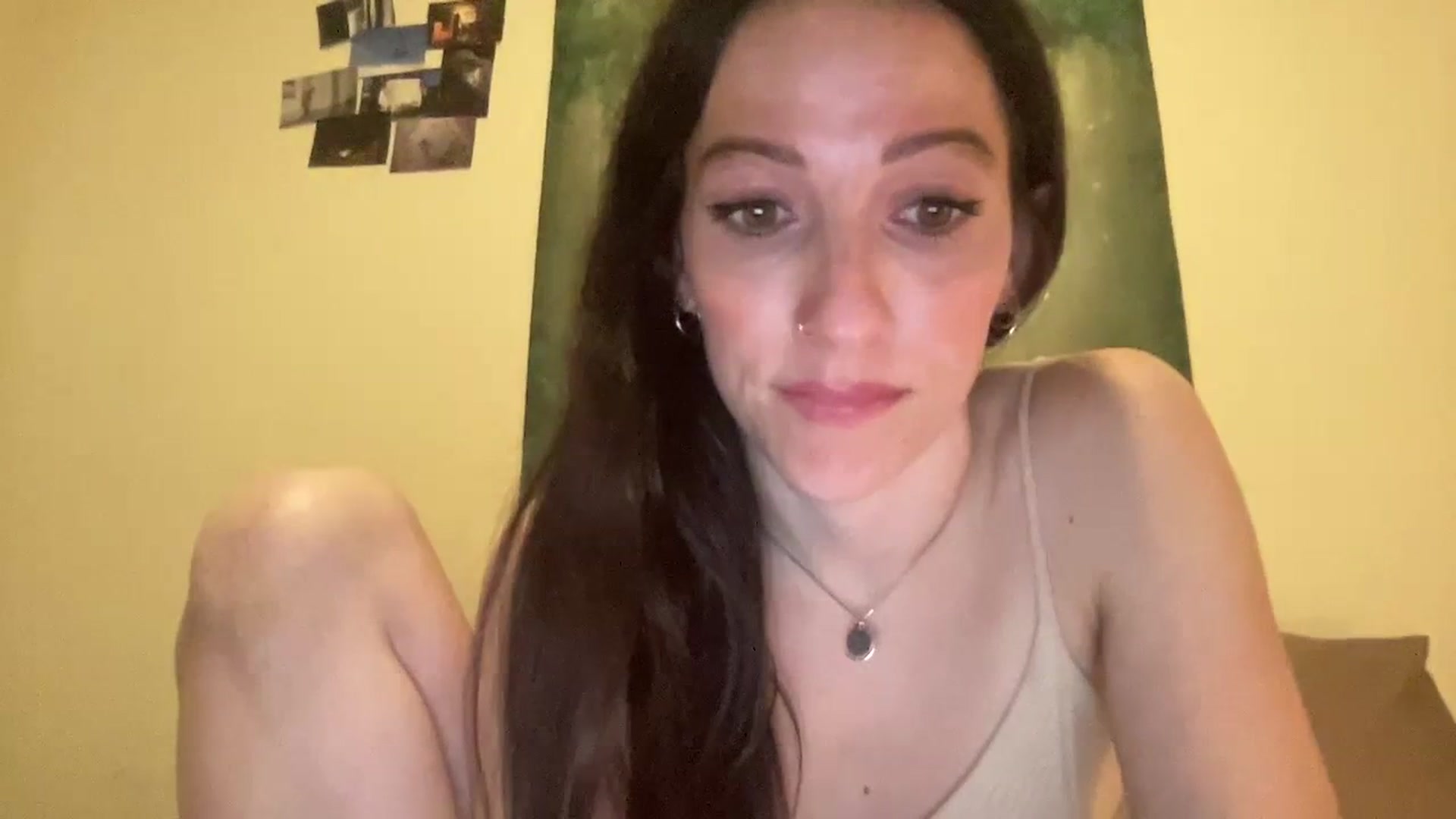 Gallery image thumbnail from Ellebabe's myfreecams stream on, 01/05/2024, 07:56 image 11 of 20