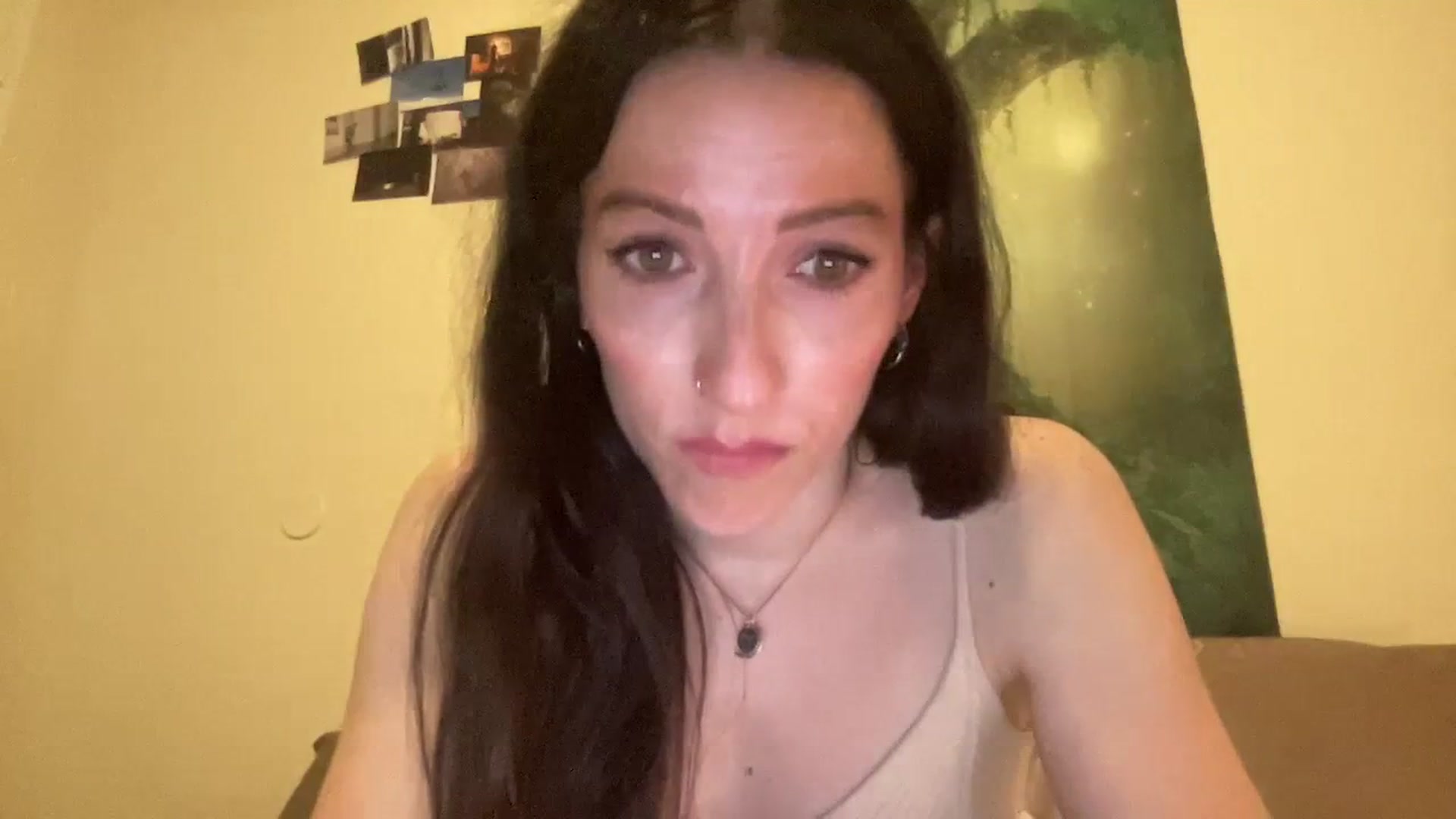 Gallery image thumbnail from Ellebabe's myfreecams stream on, 01/05/2024, 07:56 image 10 of 20