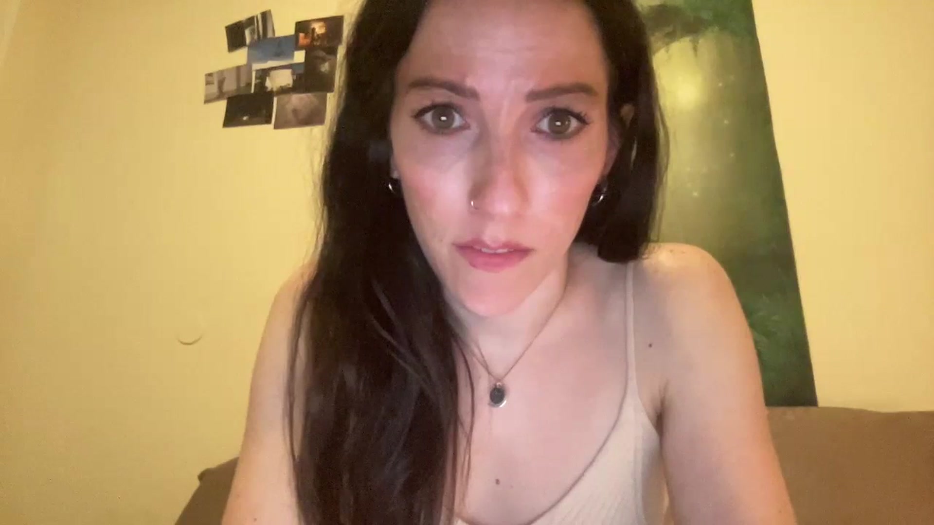 Gallery image thumbnail from Ellebabe's myfreecams stream on, 01/05/2024, 07:56 image 4 of 20