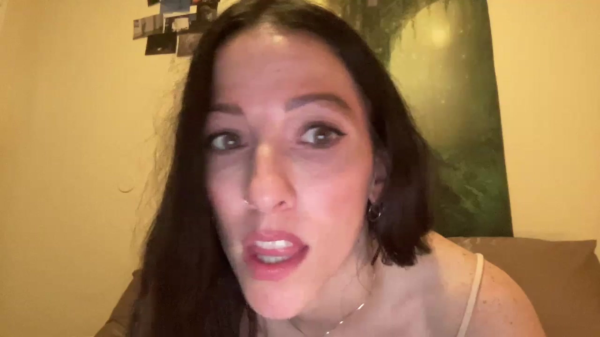 Gallery image thumbnail from Ellebabe's myfreecams stream on, 01/05/2024, 07:56 image 20 of 20