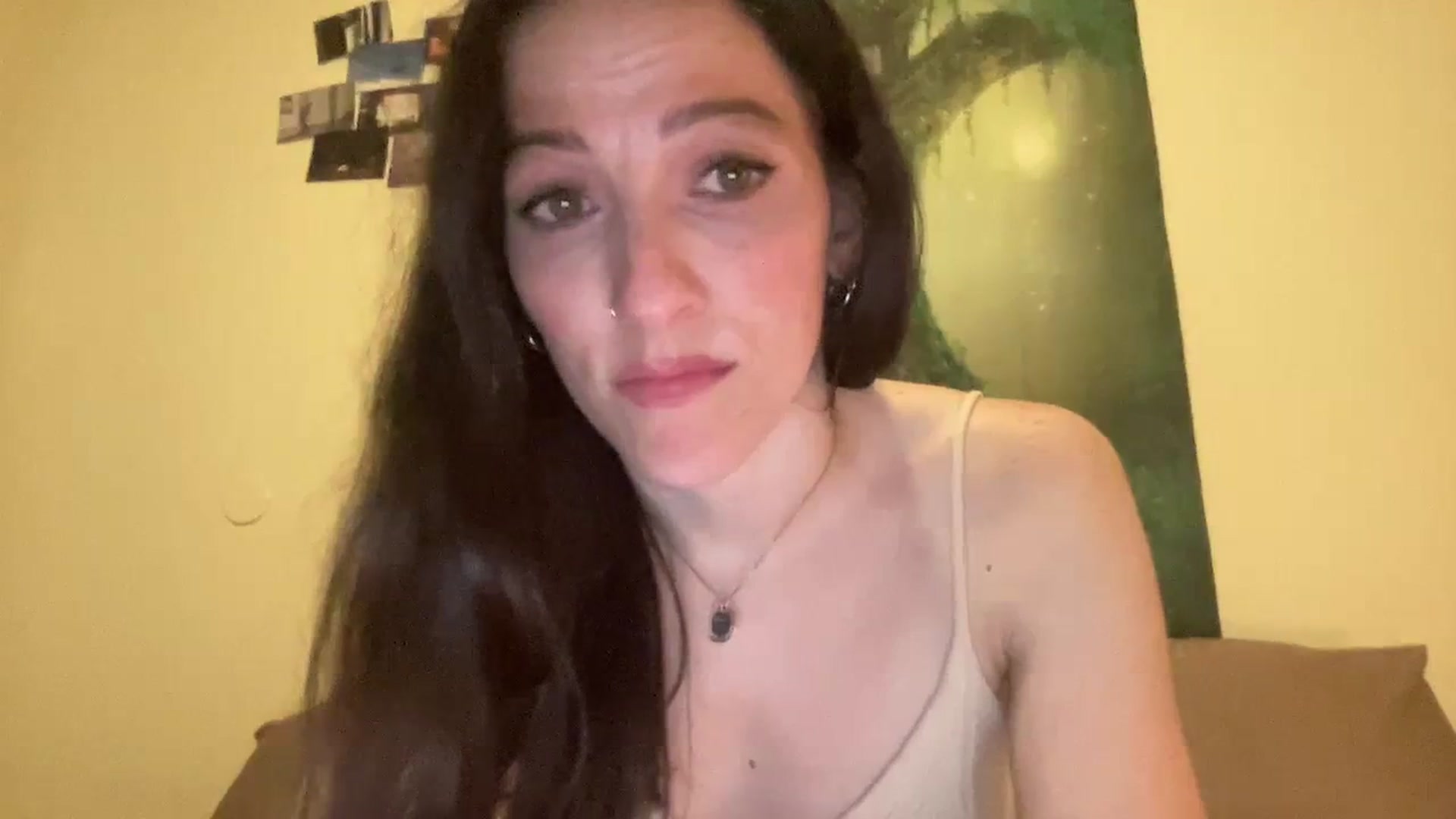 Gallery image thumbnail from Ellebabe's myfreecams stream on, 01/05/2024, 07:56 image 16 of 20