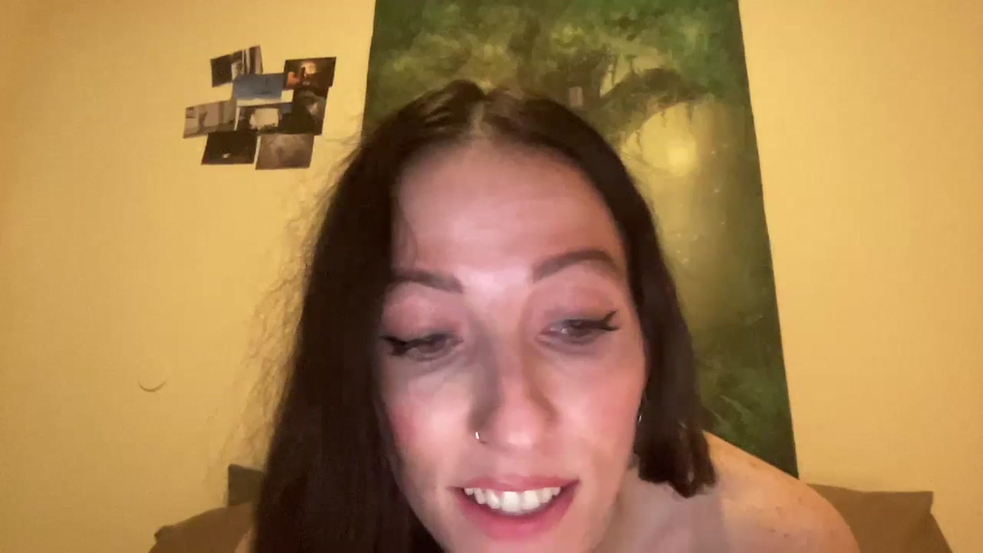 Gallery image thumbnail from Ellebabe's myfreecams stream on, 01/05/2024, 09:15 image 7 of 20