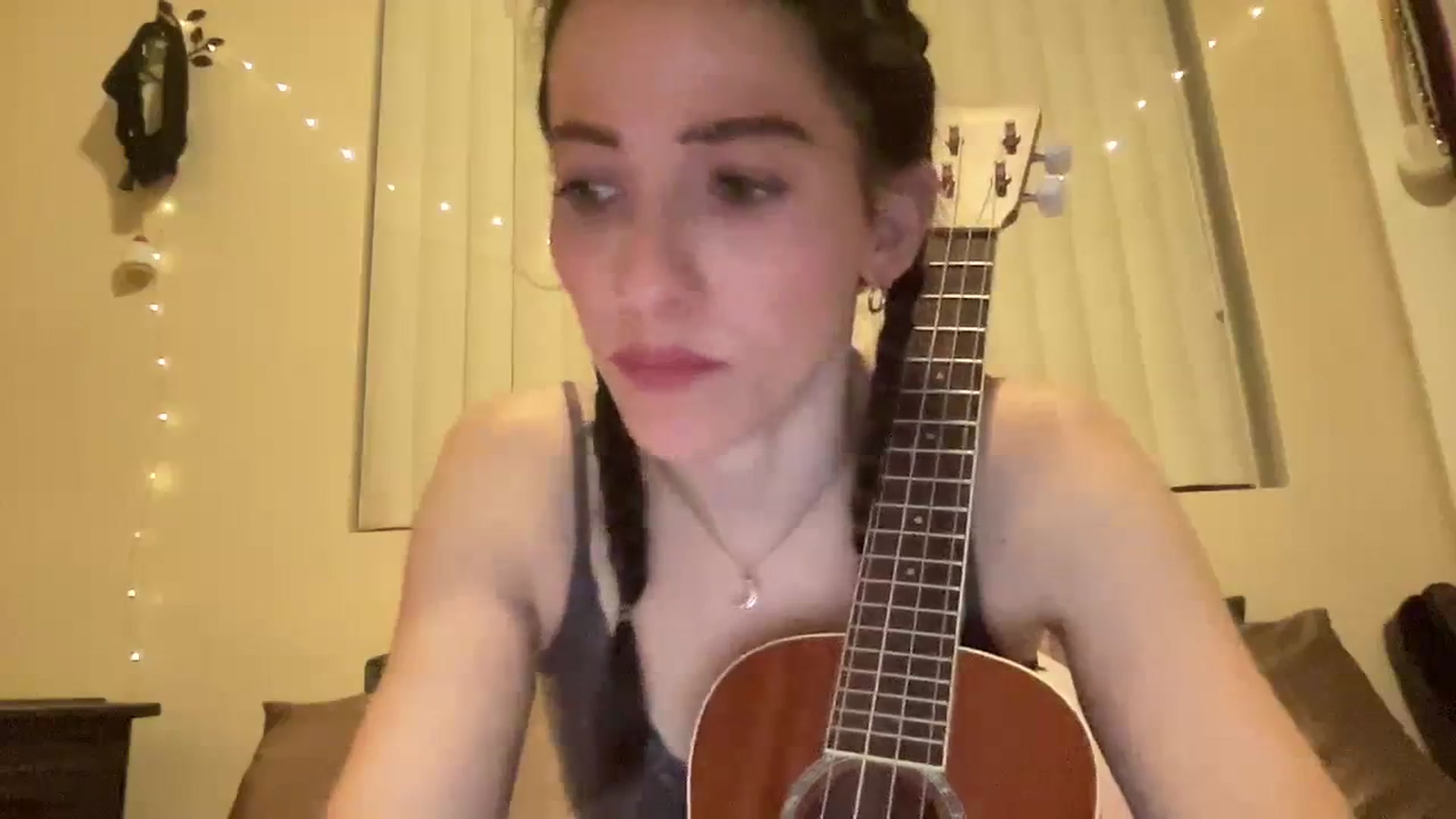 Gallery image thumbnail from Ellebabe's myfreecams stream on, 01/17/2024, 08:34 image 15 of 20