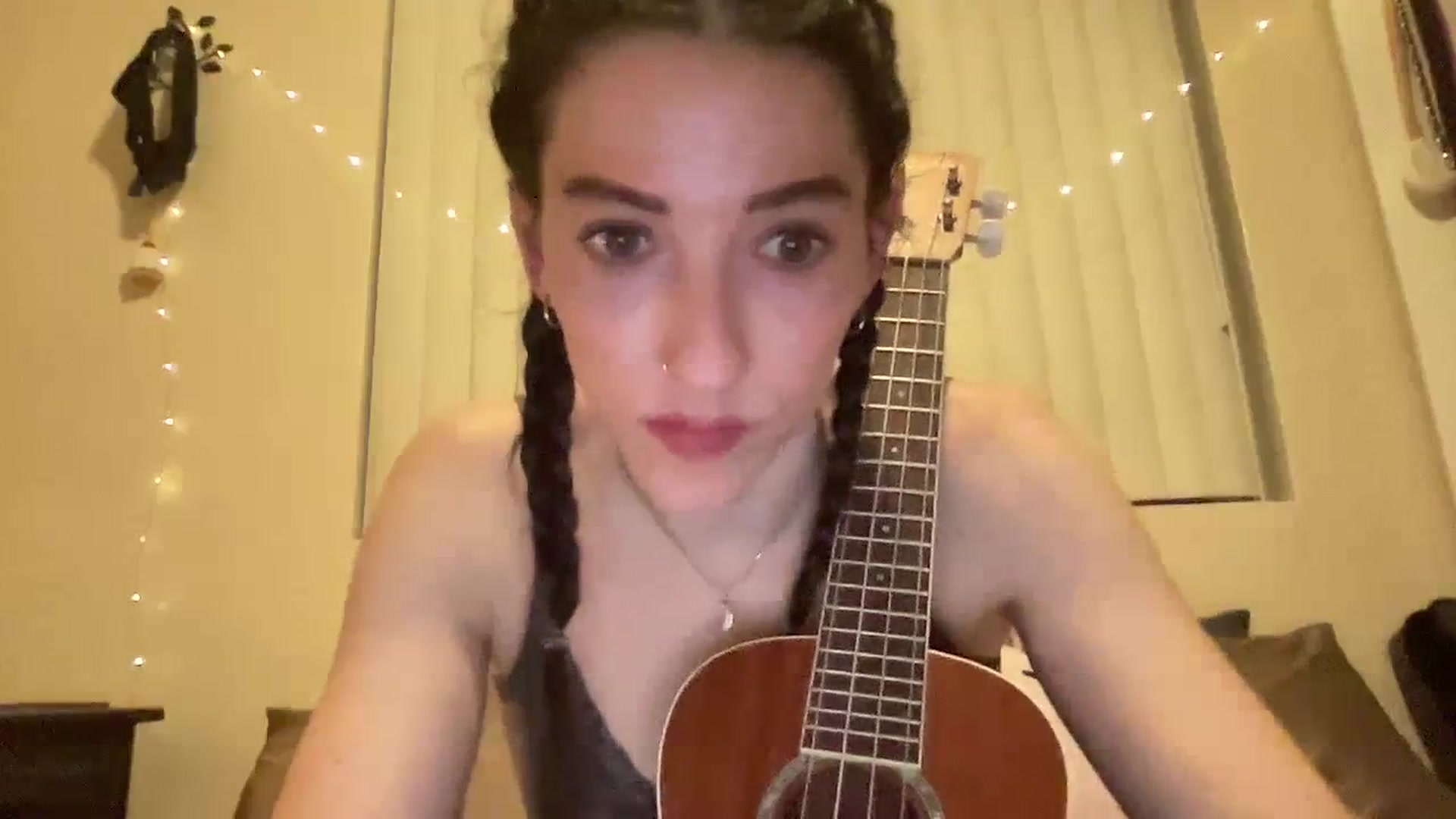 Gallery image thumbnail from Ellebabe's myfreecams stream on, 01/17/2024, 08:34 image 12 of 20