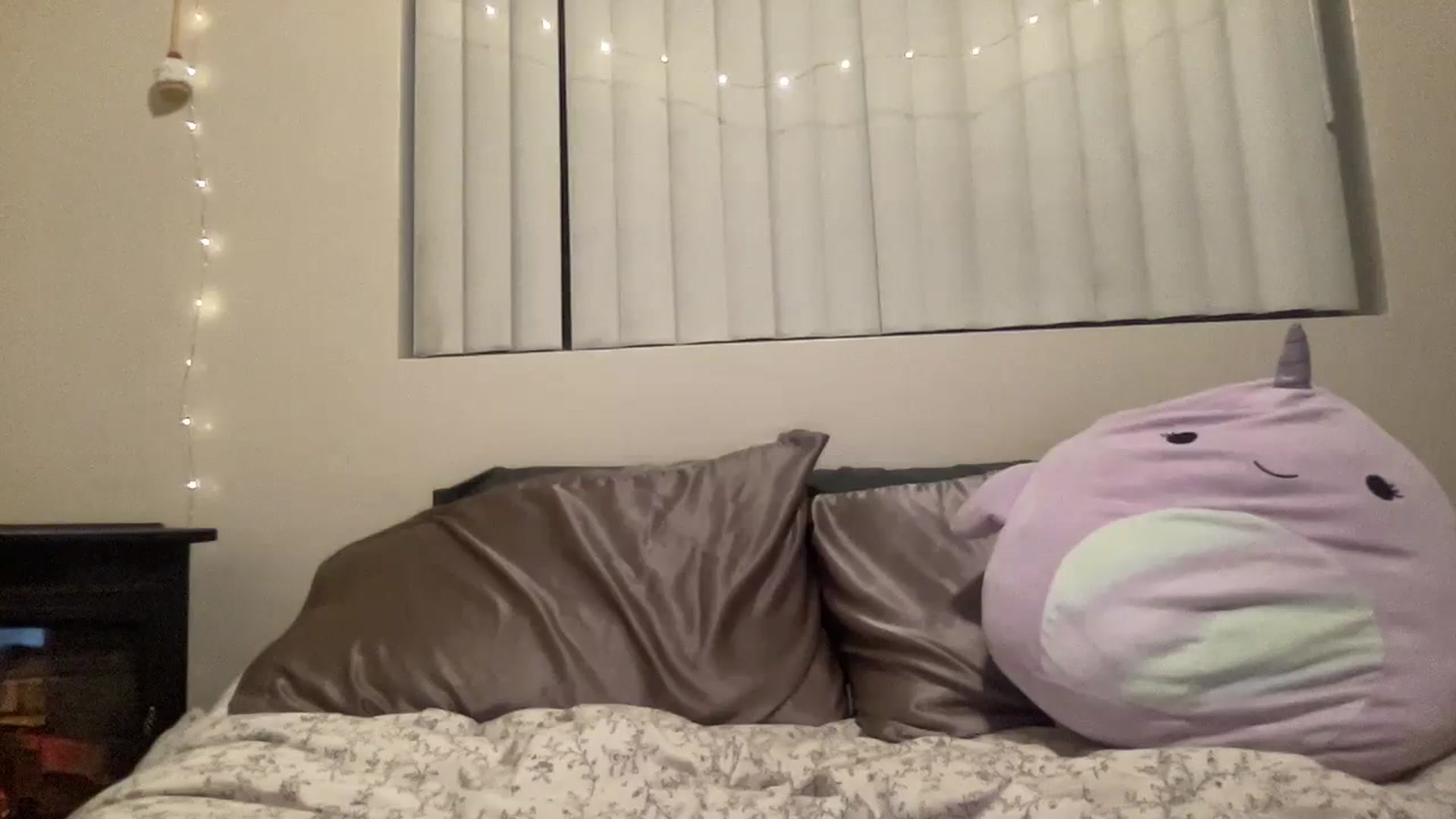 Gallery image thumbnail from Ellebabe's myfreecams stream on, 01/25/2024, 08:40 image 2 of 20