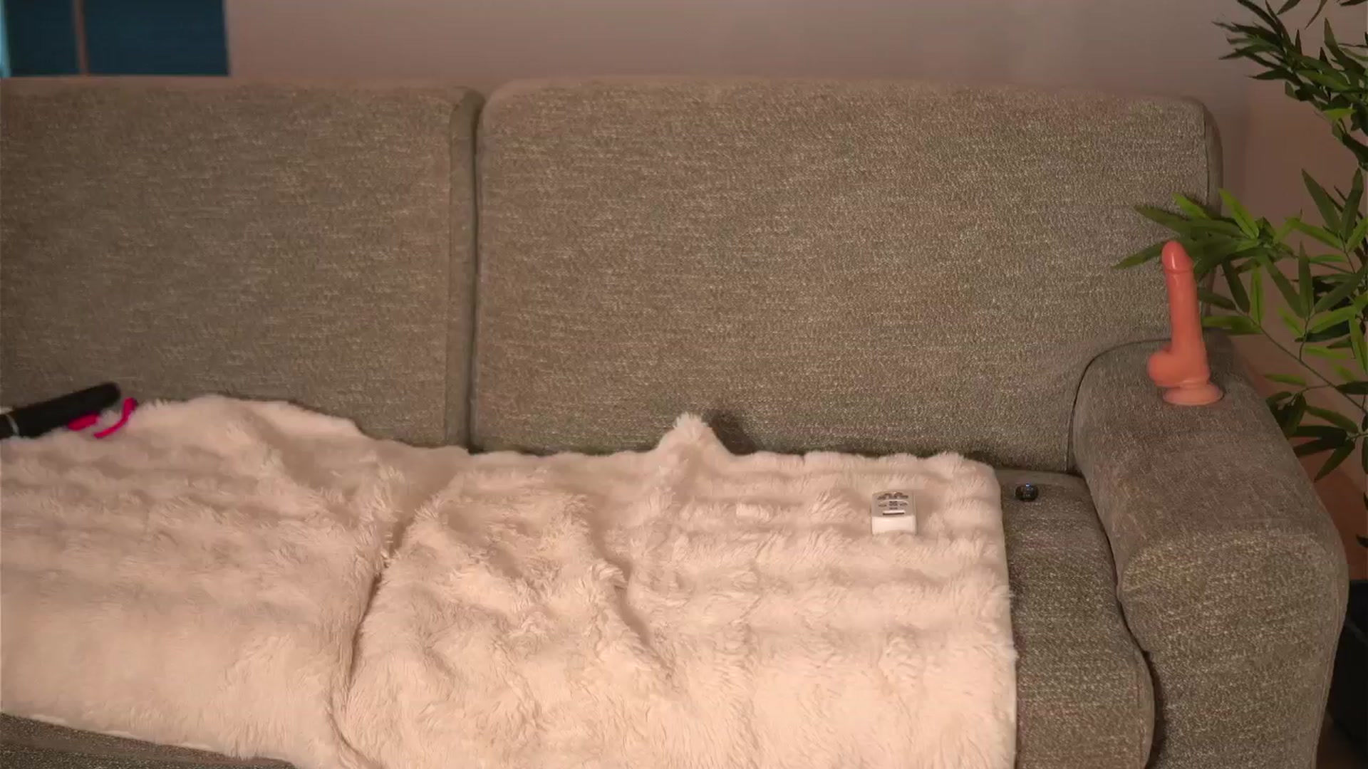 Gallery image thumbnail from EllenKarter's myfreecams stream on, 05/05/2025, 07:37 image 20 of 20