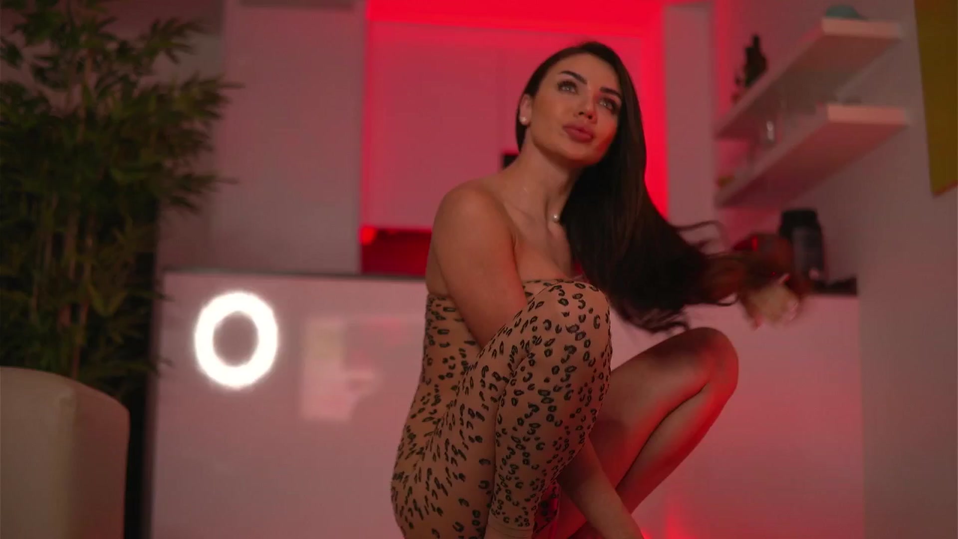 Gallery image thumbnail from EllenKarter's myfreecams stream on, 05/15/2025, 07:12 image 9 of 20