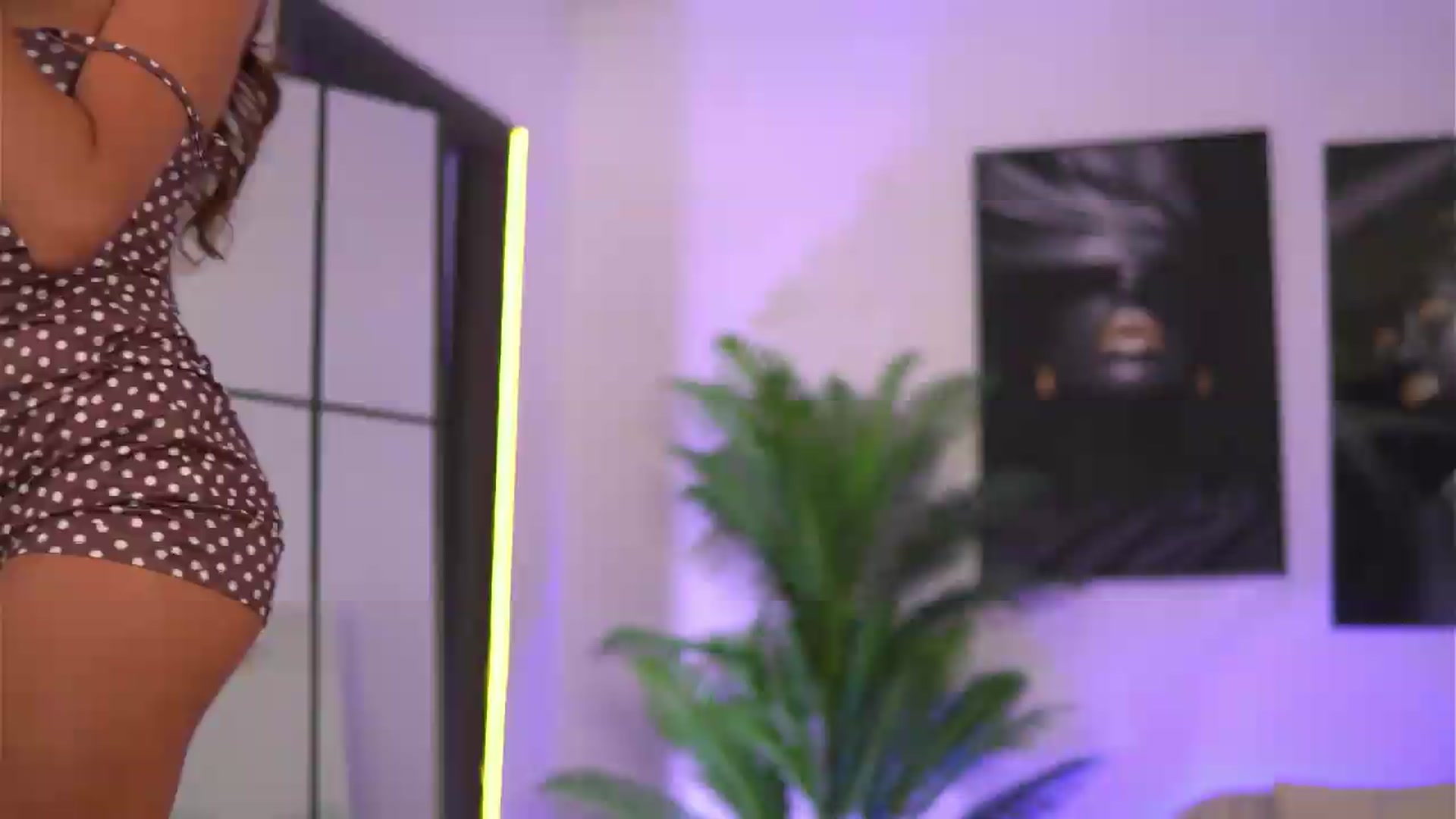 Gallery image thumbnail from EllenKarter's myfreecams stream on, 07/10/2026, 06:59 image 17 of 20