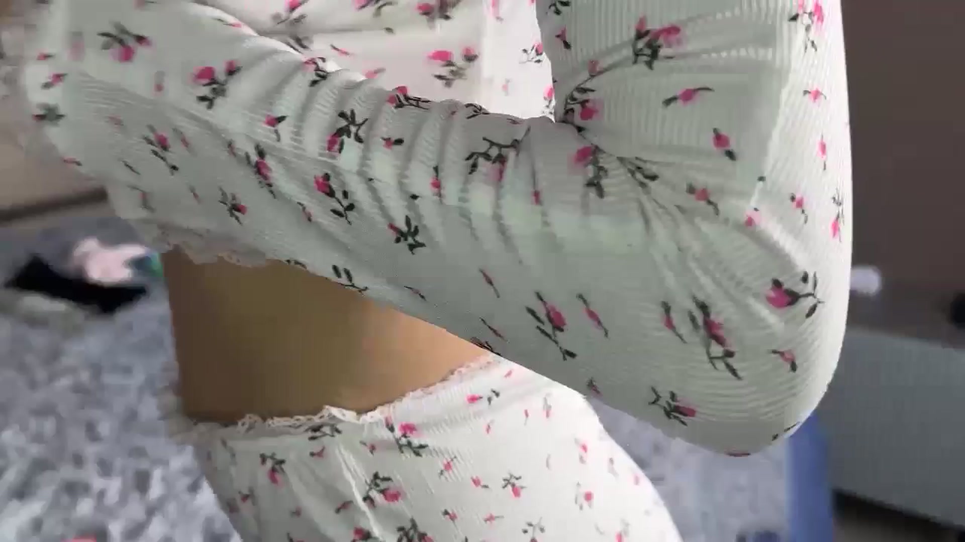 Gallery image thumbnail from ElliPoole's myfreecams stream on, 07/08/2024, 16:17 image 1 of 20