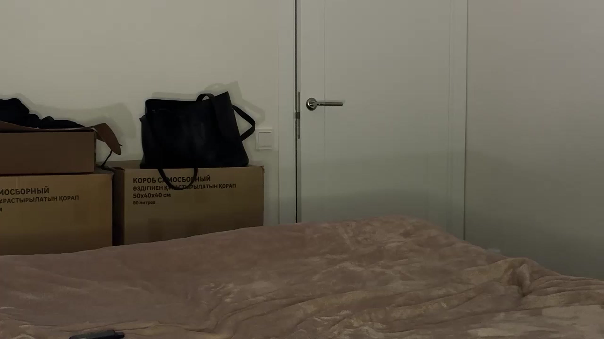 Gallery image thumbnail from ElliPoole's myfreecams stream on, 01/31/2025, 17:08 image 2 of 20
