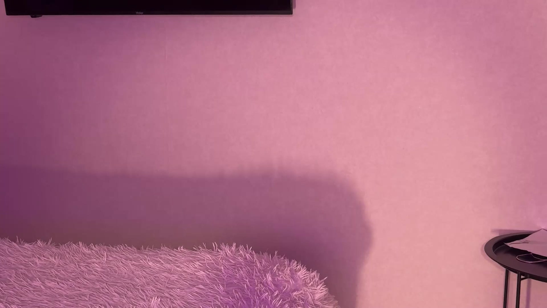 Gallery image thumbnail from ElliPoole's myfreecams stream on, 11/08/2025, 19:38 image 14 of 20