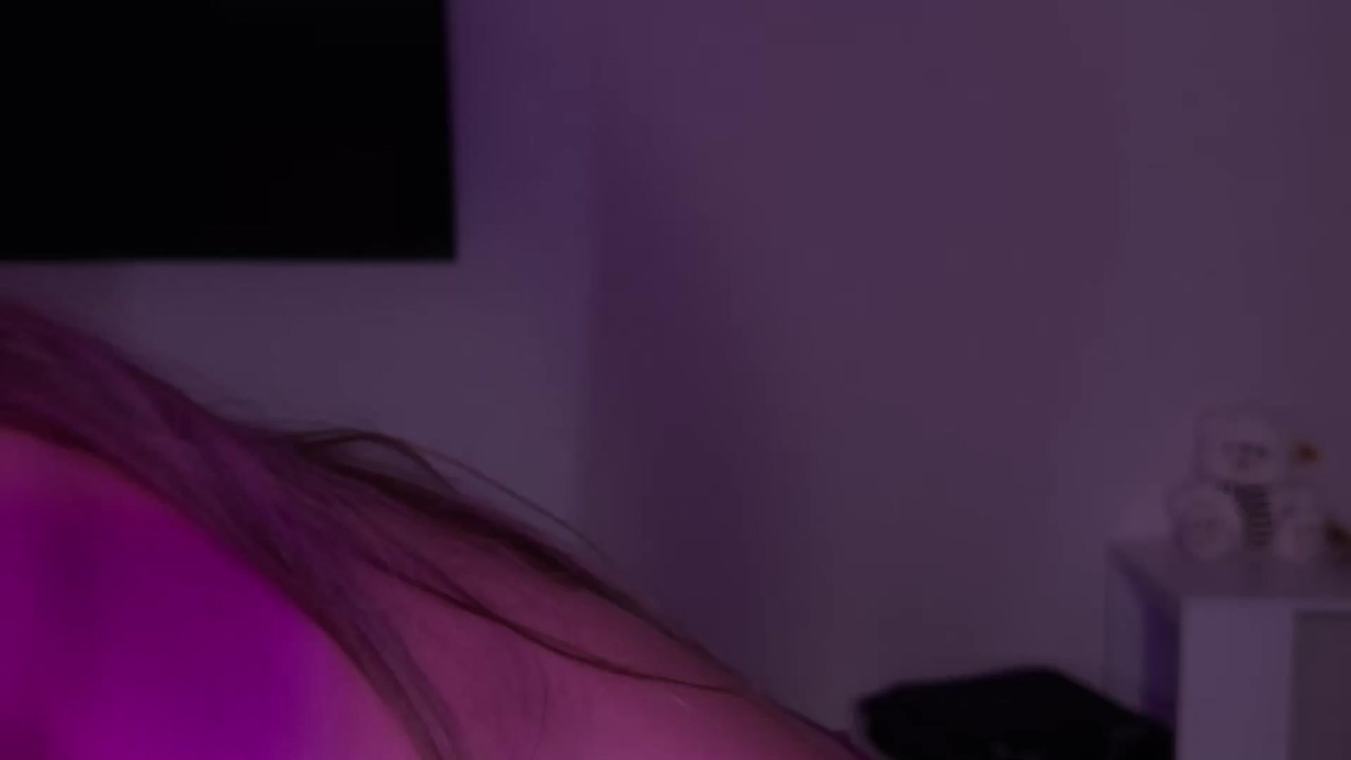Gallery image thumbnail from ElliPoole's myfreecams stream on, 01/26/2026, 16:41 image 10 of 20