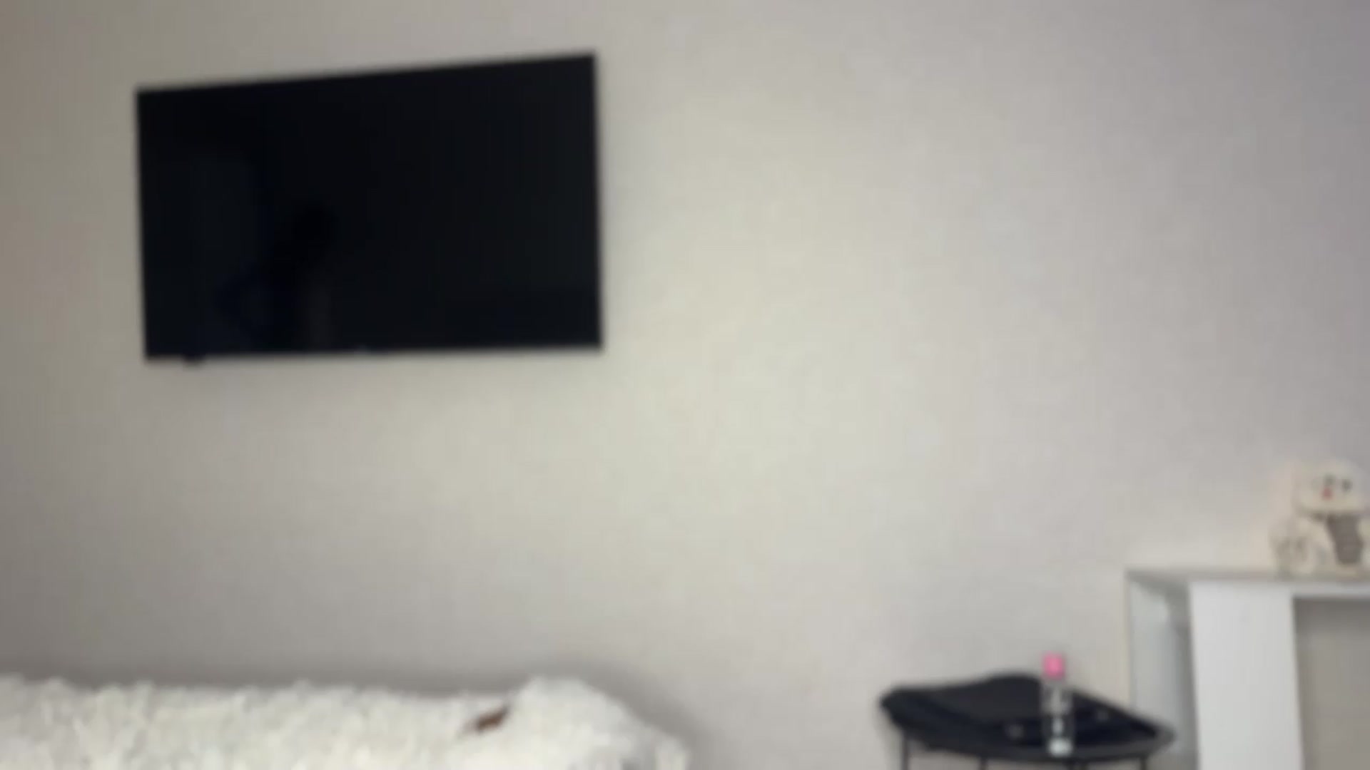 Gallery image thumbnail from ElliPoole's myfreecams stream on, 06/15/2026, 16:38 image 7 of 20
