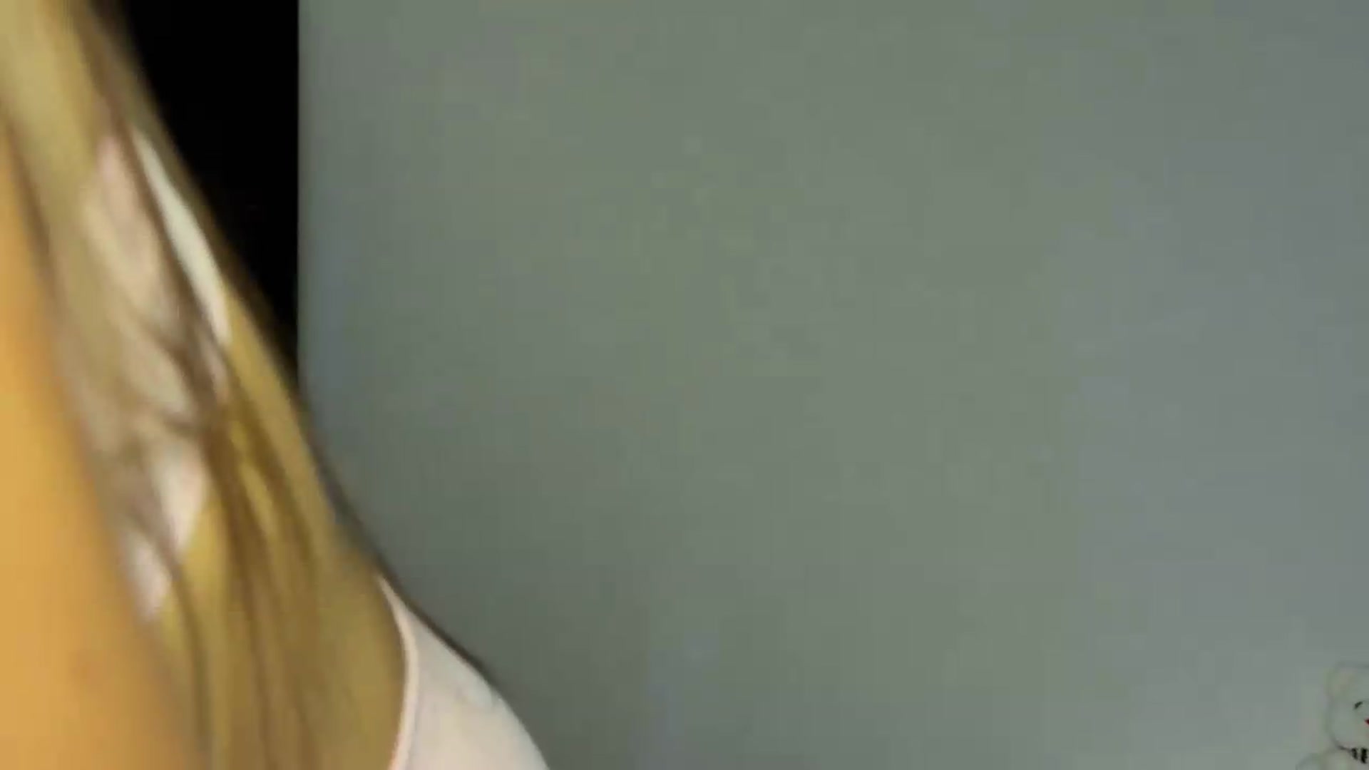 Gallery image thumbnail from ElliPoole's myfreecams stream on, 07/21/2026, 16:08 image 4 of 20