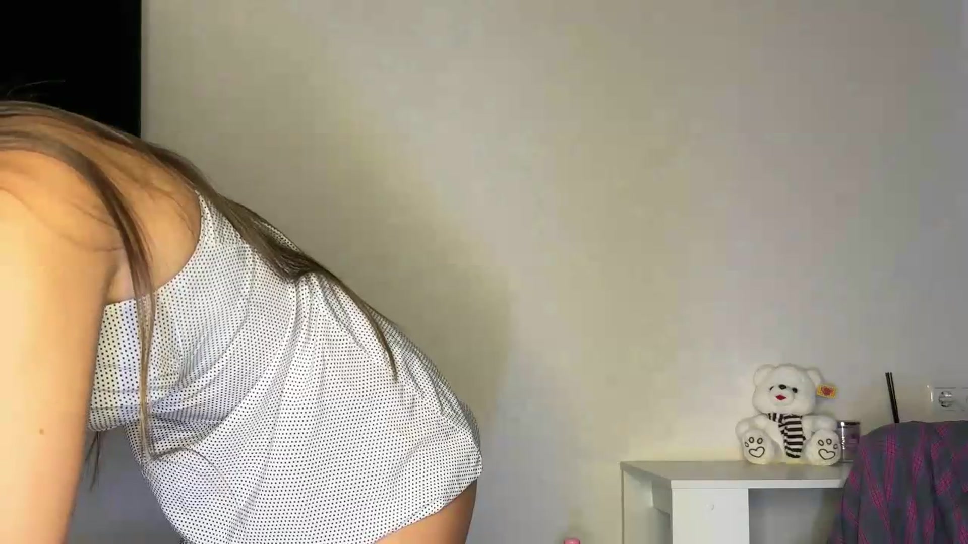 Gallery image thumbnail from ElliPoole's myfreecams stream on, 08/03/2026, 15:28 image 13 of 20