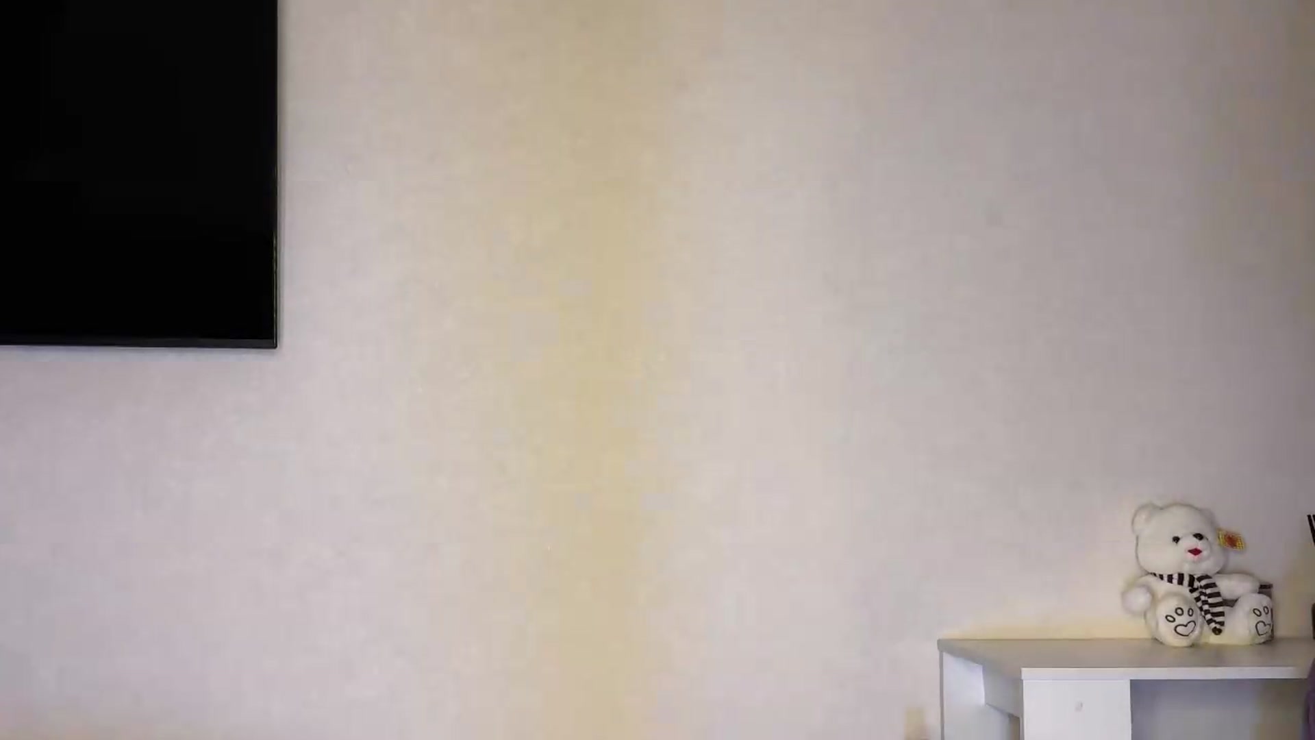Gallery image thumbnail from ElliPoole's myfreecams stream on, 09/04/2026, 17:22 image 7 of 20