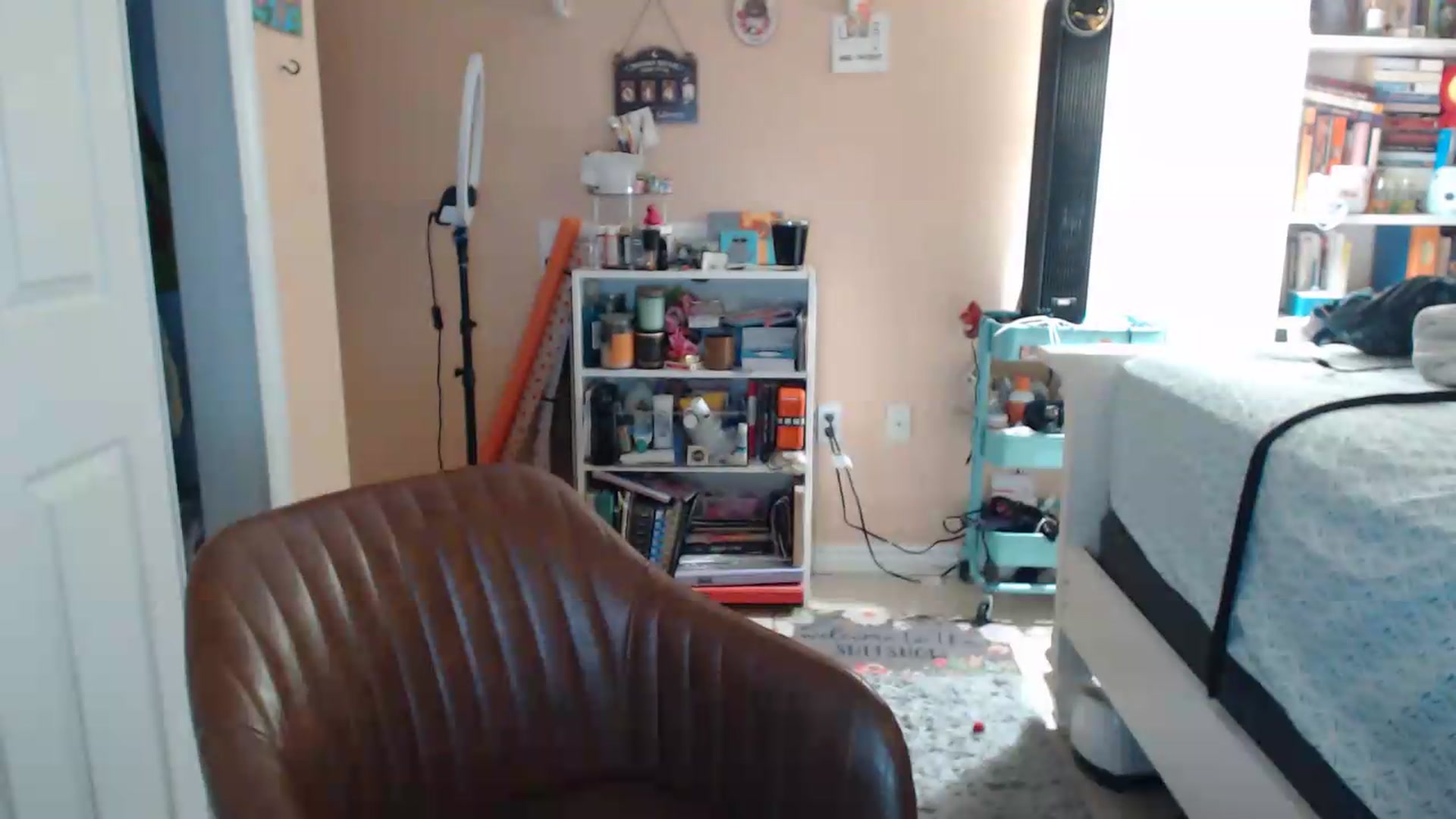 Gallery image thumbnail from Ellie22's myfreecams stream on, 06/24/2026, 04:46 image 14 of 20