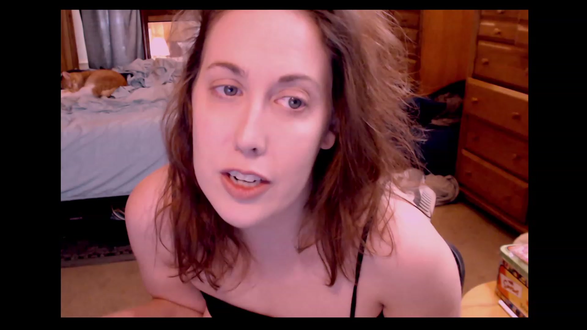 Gallery image thumbnail from ElliePiper's myfreecams stream on, 04/15/2023, 16:21 image 13 of 20