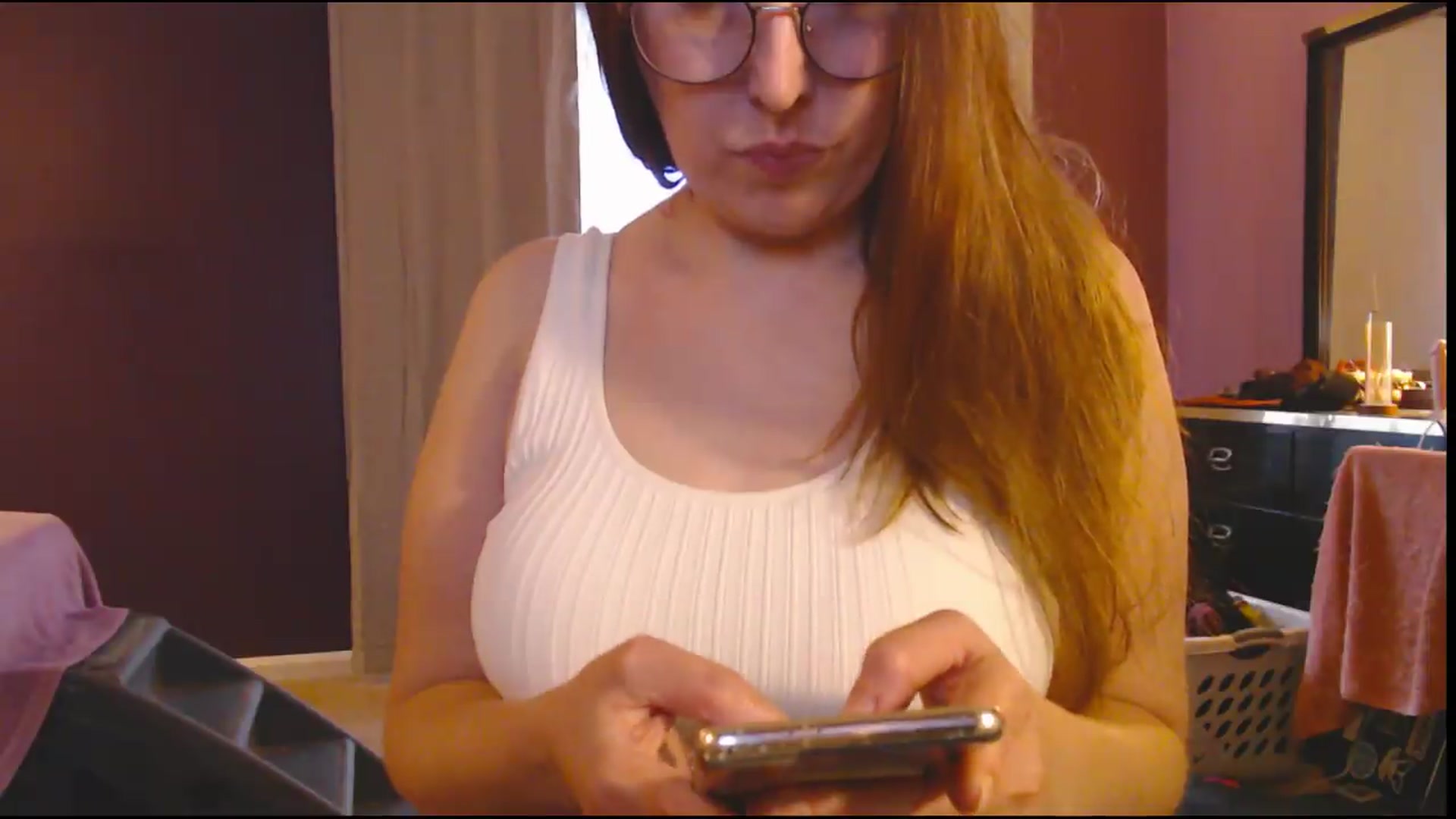 Gallery image thumbnail from ElliePiper's myfreecams stream on, 07/18/2026, 22:16 image 20 of 20