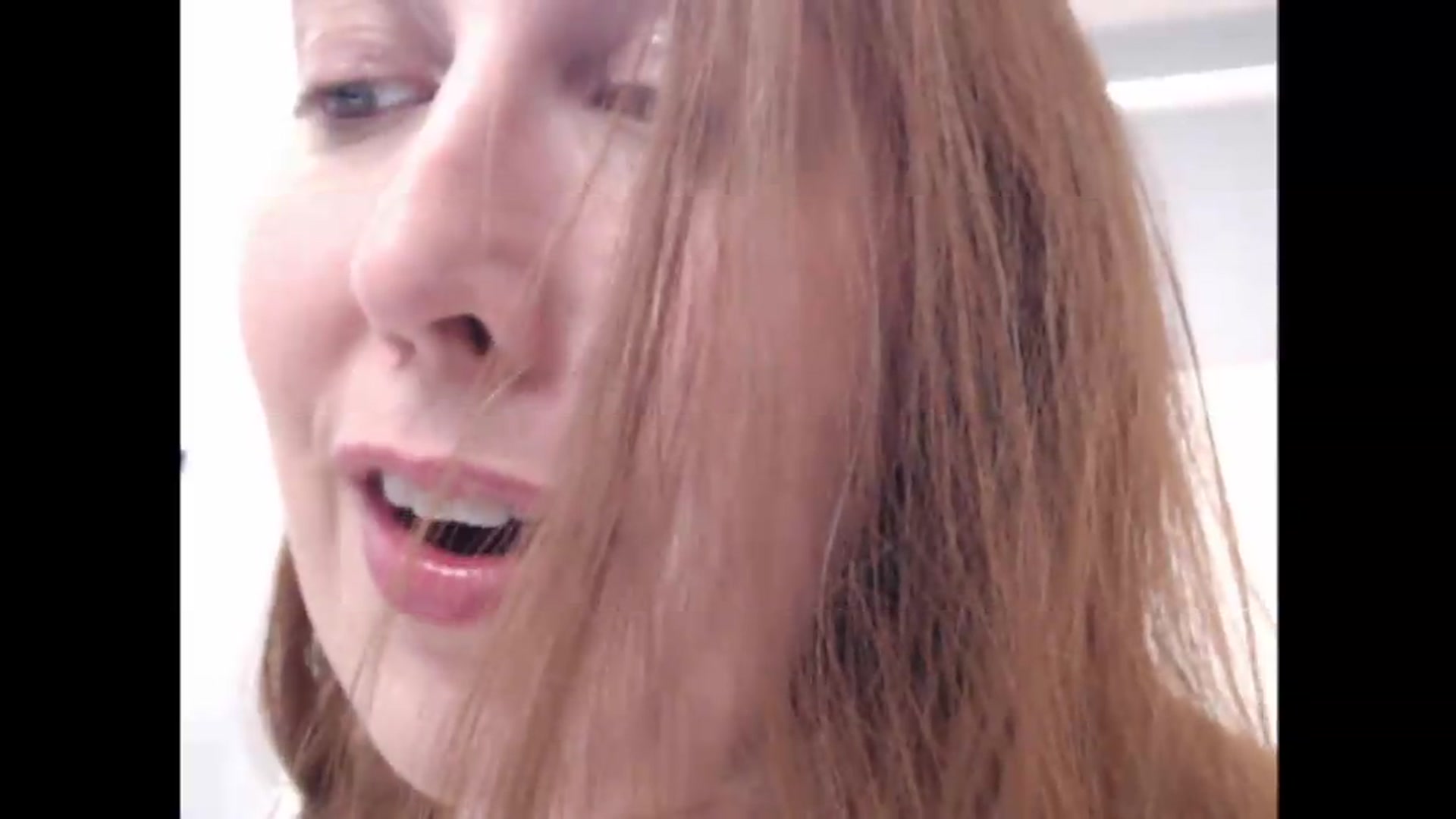 Gallery image thumbnail from ElliePiper's myfreecams stream on, 07/21/2026, 22:44 image 16 of 20