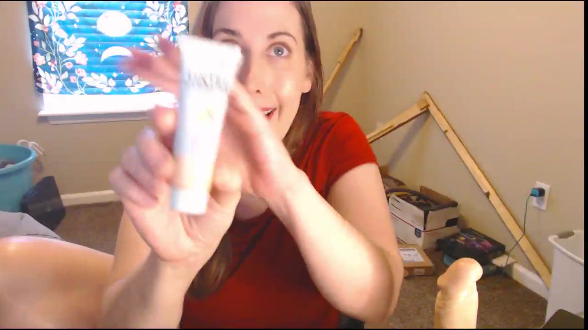 Gallery image thumbnail from ElliePiper's myfreecams stream on, 08/18/2026, 19:15 image 18 of 20