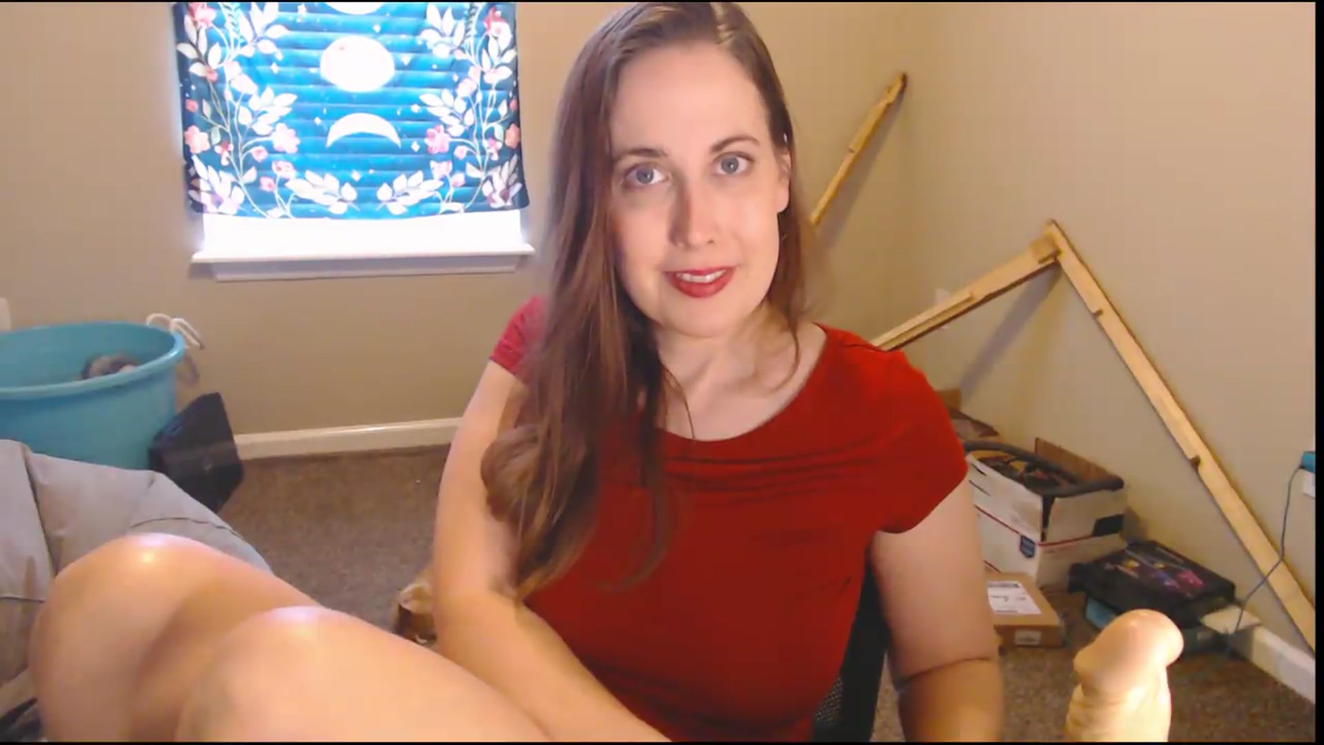 Gallery image thumbnail from ElliePiper's myfreecams stream on, 08/18/2026, 19:15 image 16 of 20