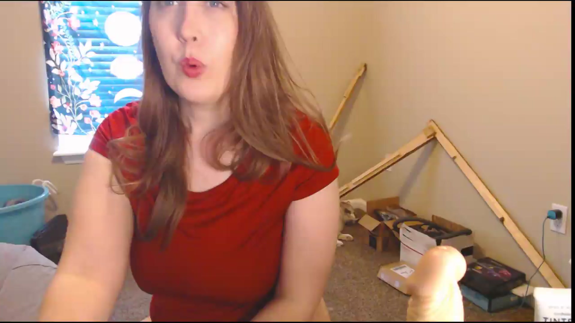 Gallery image thumbnail from ElliePiper's myfreecams stream on, 08/18/2026, 19:37 image 1 of 20