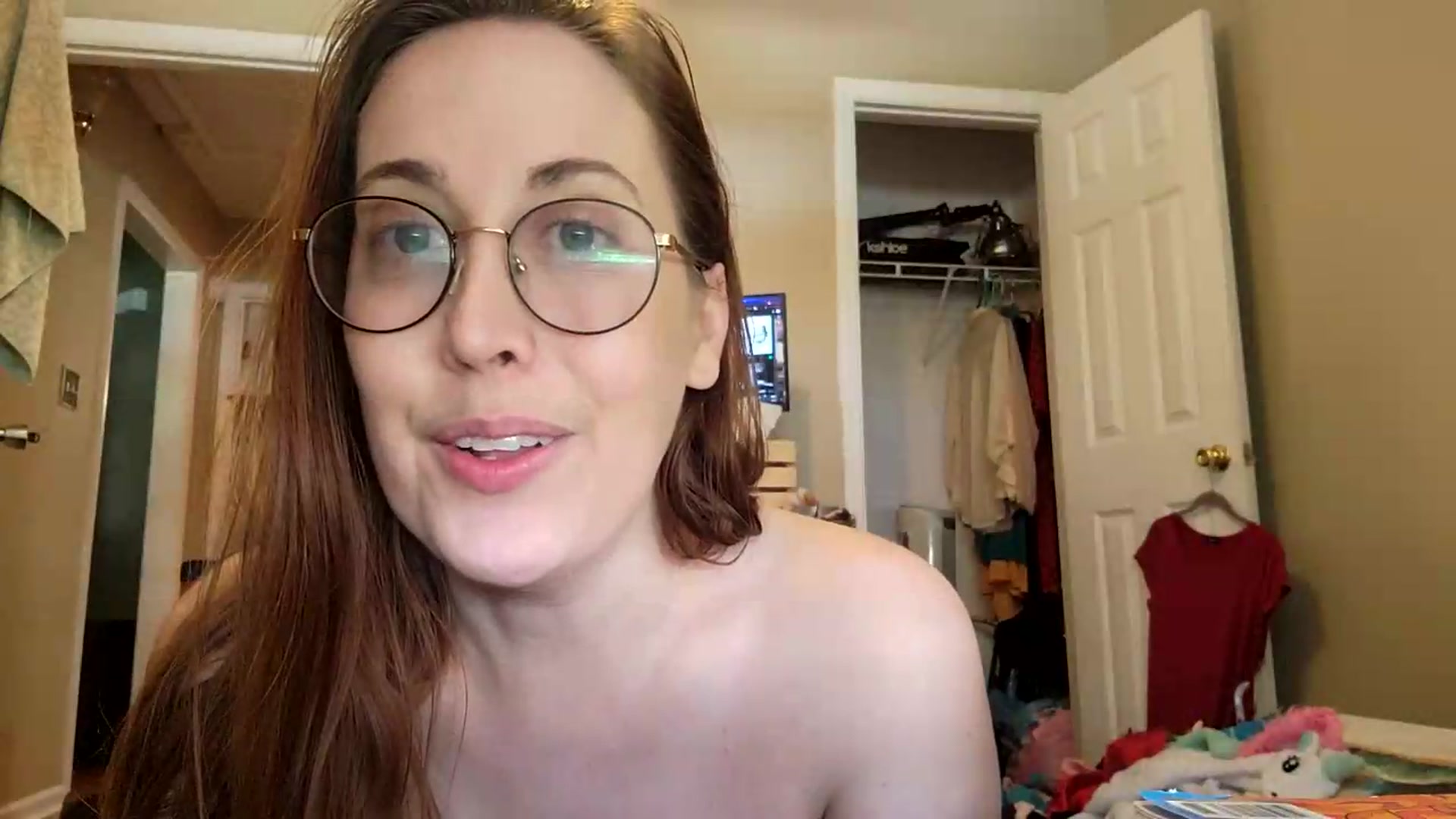Gallery image thumbnail from ElliePiper's myfreecams stream on, 08/31/2026, 19:42 image 16 of 20