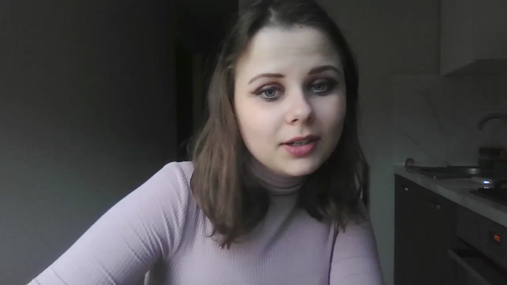 Gallery image thumbnail from EllieRoe's myfreecams stream on, 06/12/2023, 12:00 image 10 of 20