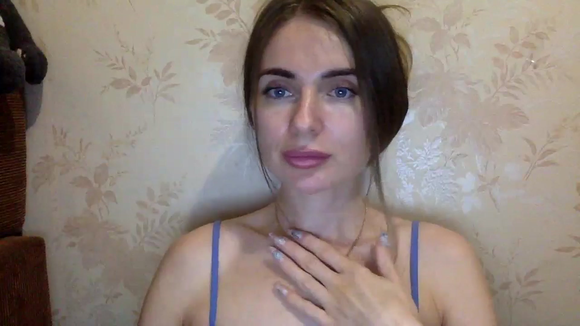 Gallery image thumbnail from EllieSiren's myfreecams stream on, 07/09/2024, 24:01 image 17 of 20