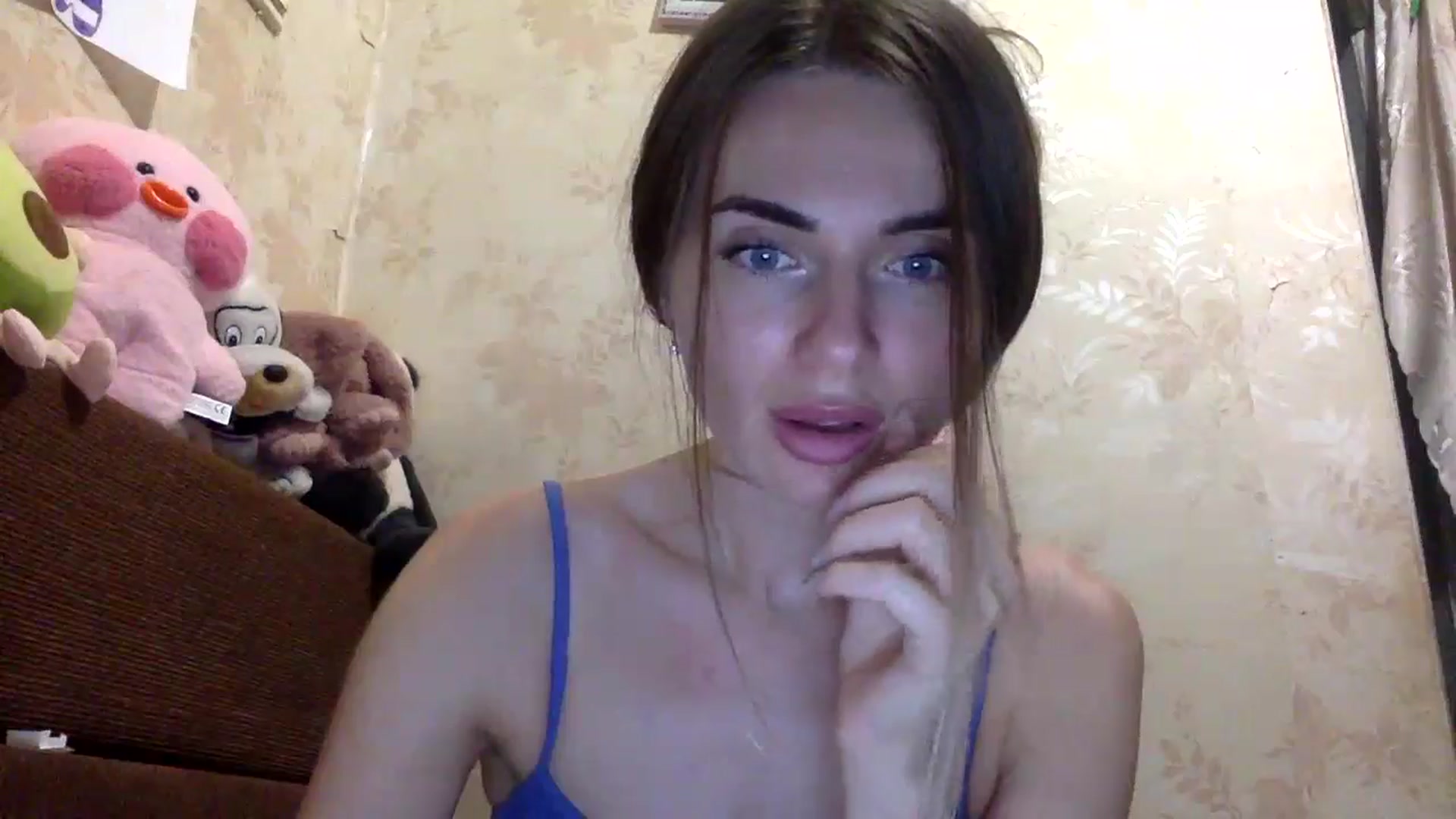 Gallery image thumbnail from EllieSiren's myfreecams stream on, 07/09/2024, 24:14 image 12 of 20