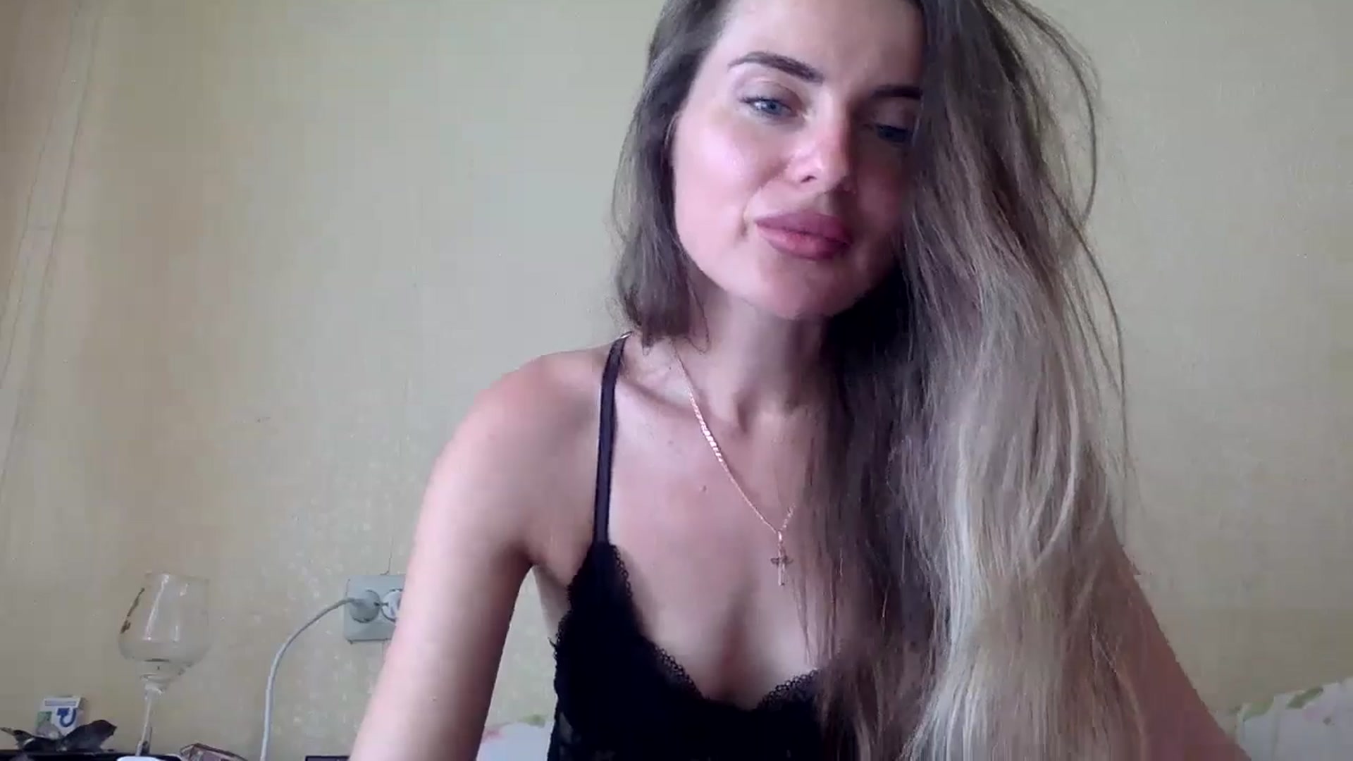 Gallery image thumbnail from EllieSiren's myfreecams stream on, 07/14/2024, 12:00 image 18 of 20