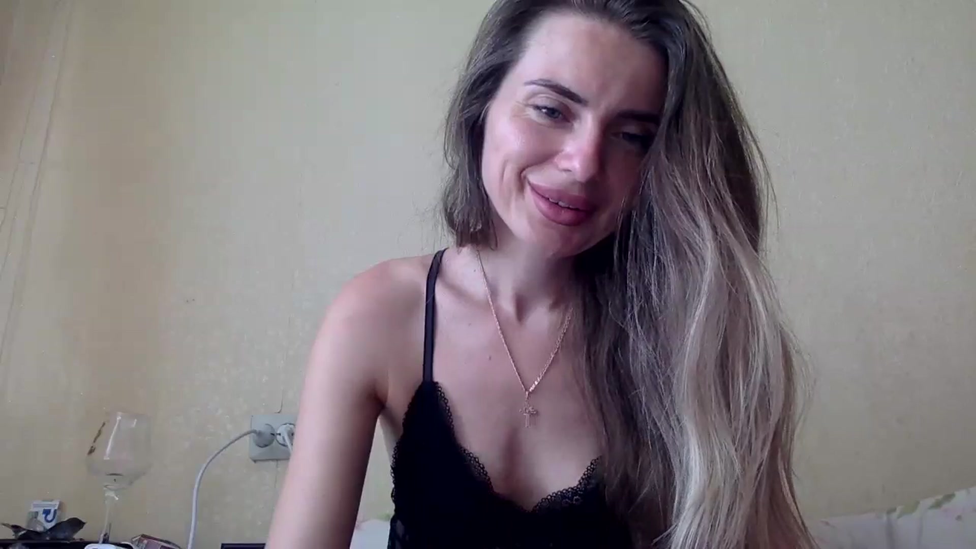 Gallery image thumbnail from EllieSiren's myfreecams stream on, 07/14/2024, 12:00 image 13 of 20