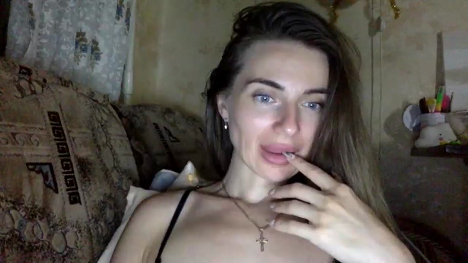 Gallery image thumbnail from EllieSiren's myfreecams stream on, 07/15/2024, 24:01 image 12 of 20