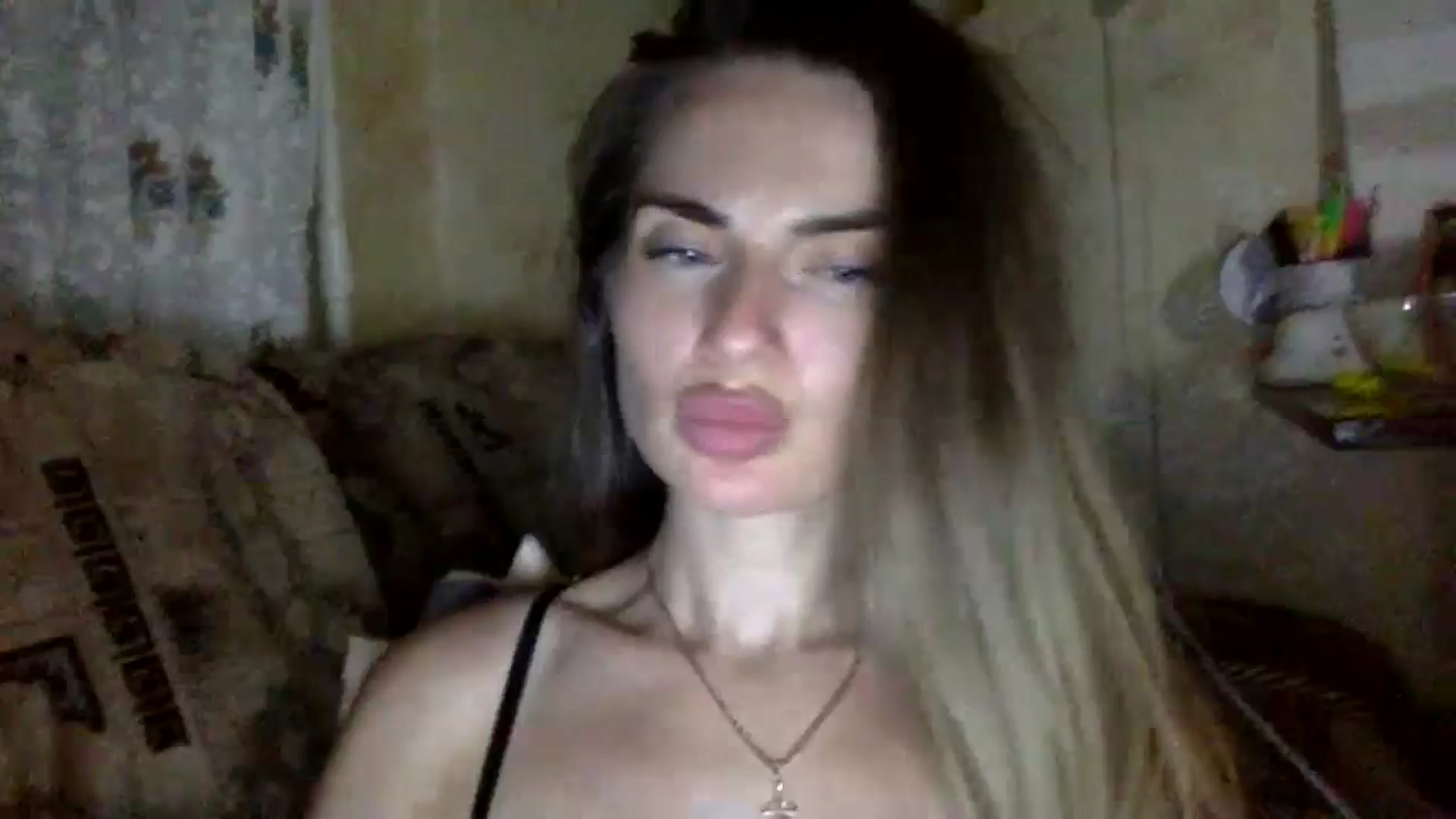 Gallery image thumbnail from EllieSiren's myfreecams stream on, 07/15/2024, 24:01 image 3 of 20